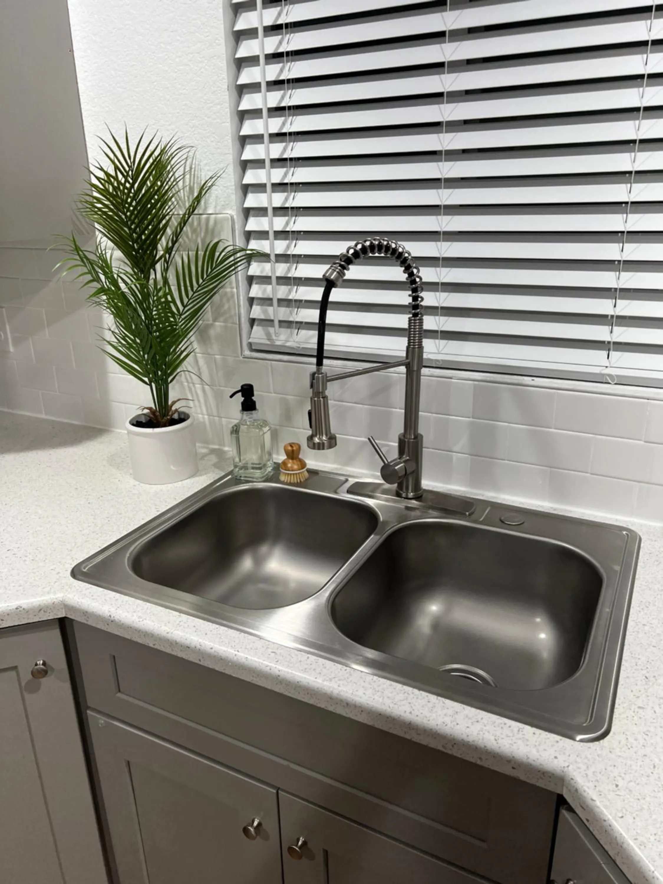 Coffee/tea facilities in Beautiful Work Stay Retreat in Pueblo Near Downtown