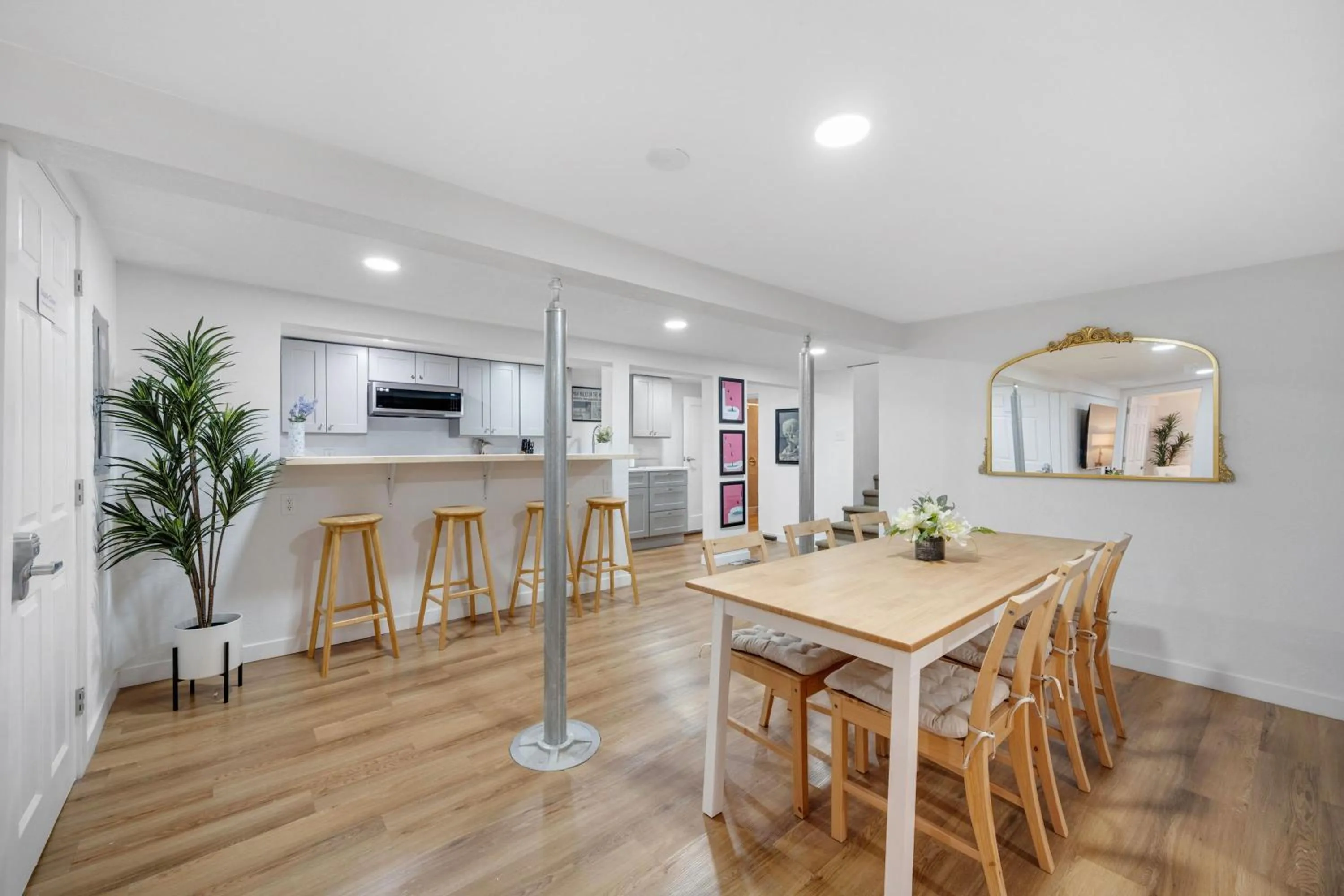 Dining area in Beautiful Work Stay Retreat in Pueblo Near Downtown