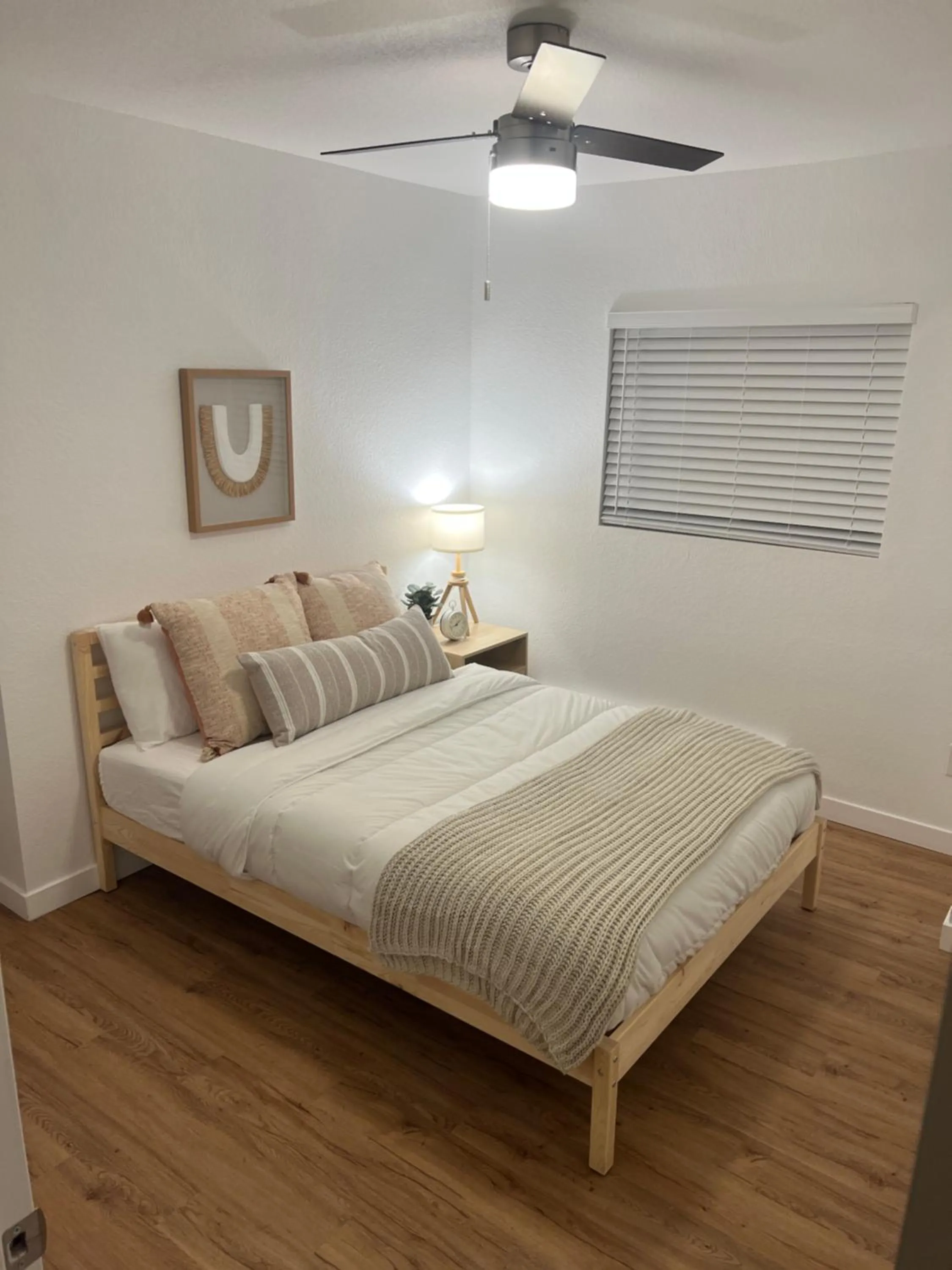 Bedroom, Bed in Beautiful Work Stay Retreat in Pueblo Near Downtown