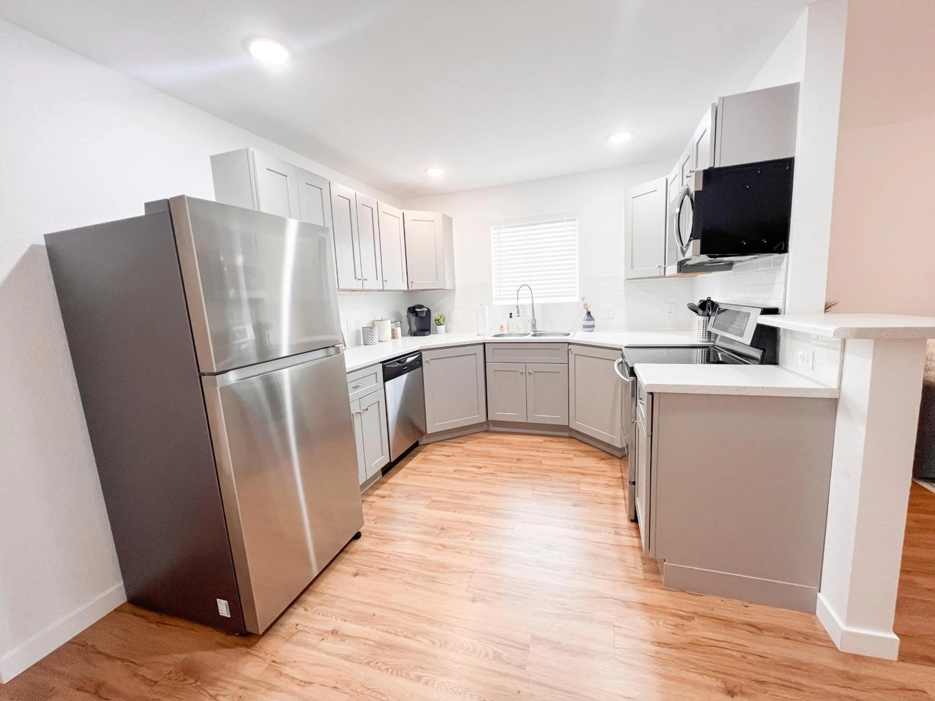 Coffee/tea facilities in Beautiful Work Stay Retreat in Pueblo Near Downtown