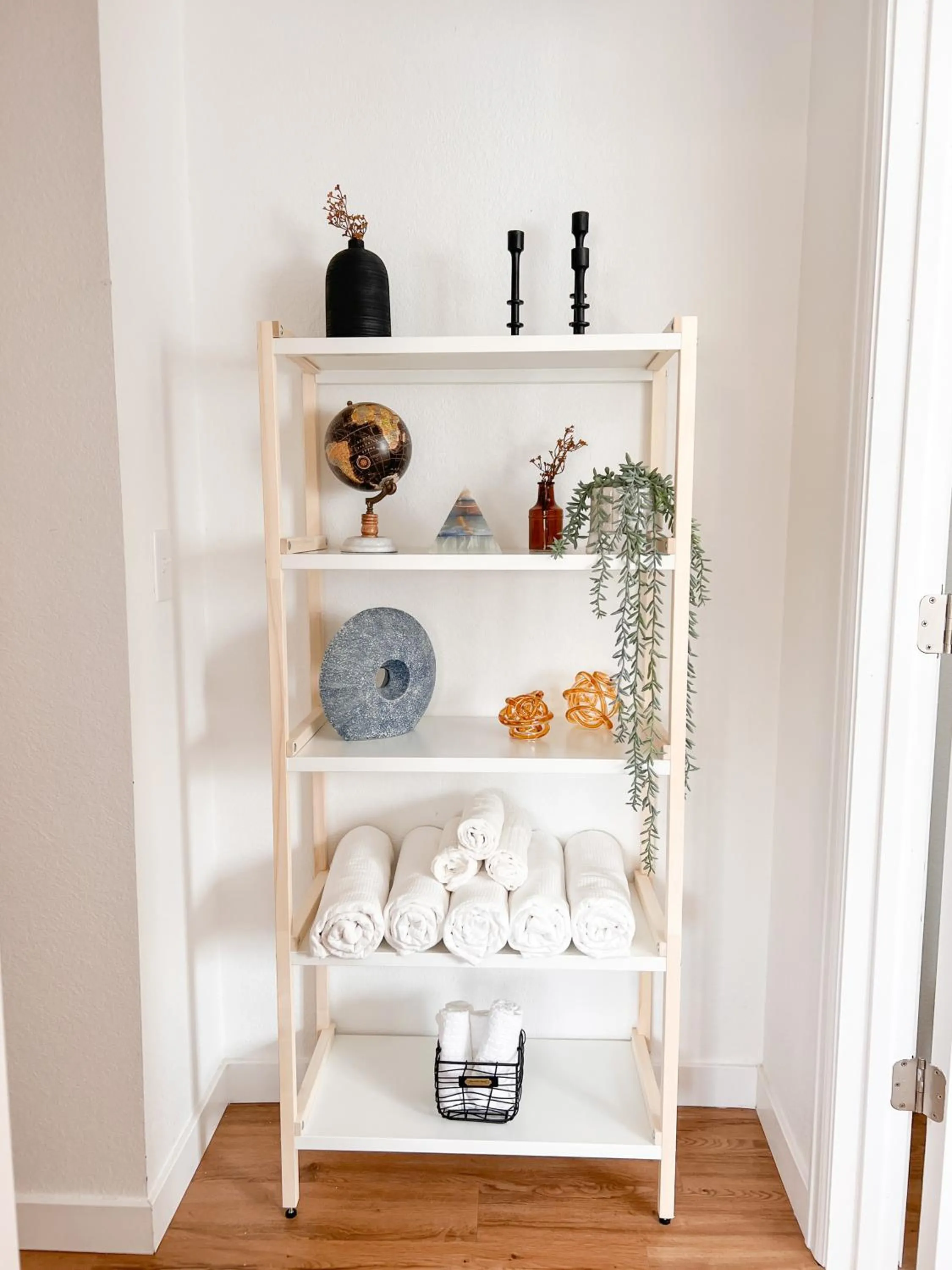 towels in Beautiful Work Stay Retreat in Pueblo Near Downtown