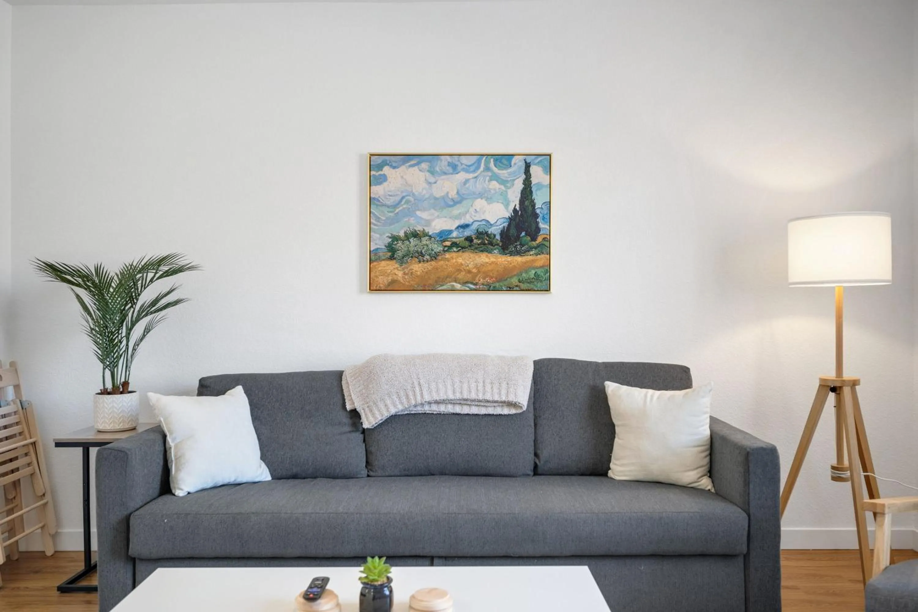 Living room in Beautiful Work Stay Retreat in Pueblo Near Downtown