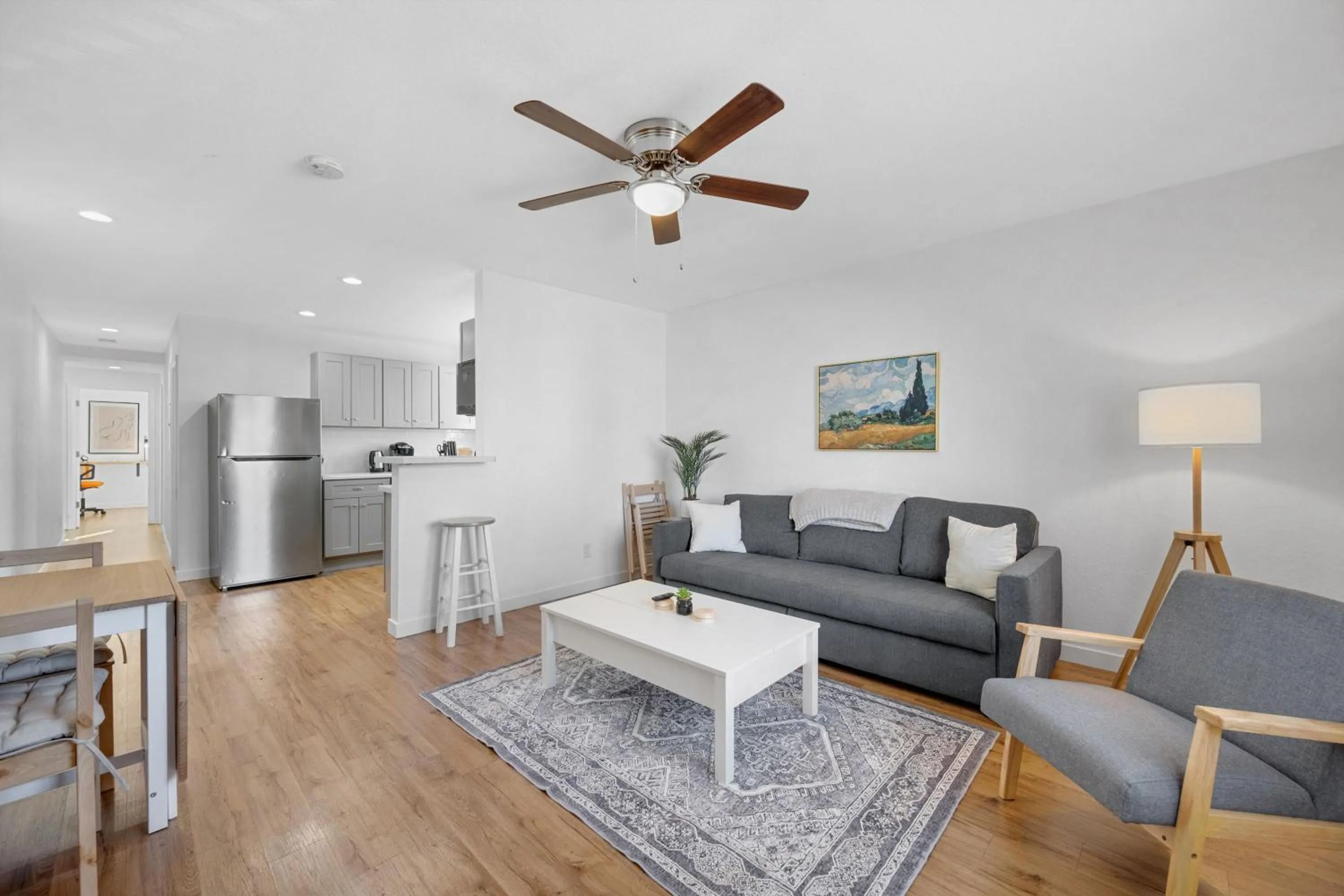 Living room in Beautiful Work Stay Retreat in Pueblo Near Downtown