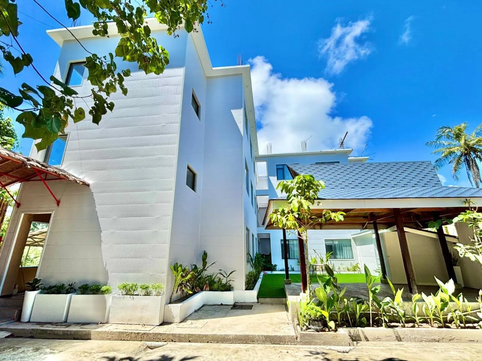 Siargao Seasky Resort