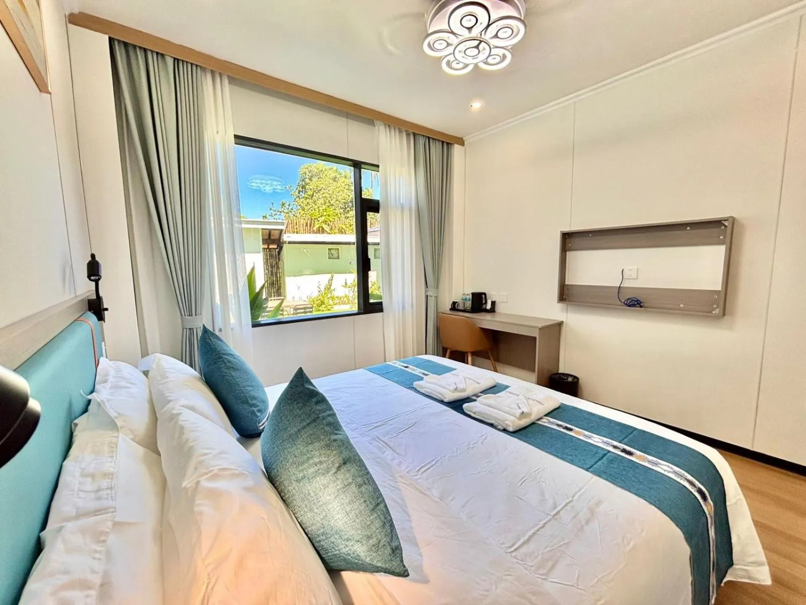 Bed in Siargao Seasky Resort