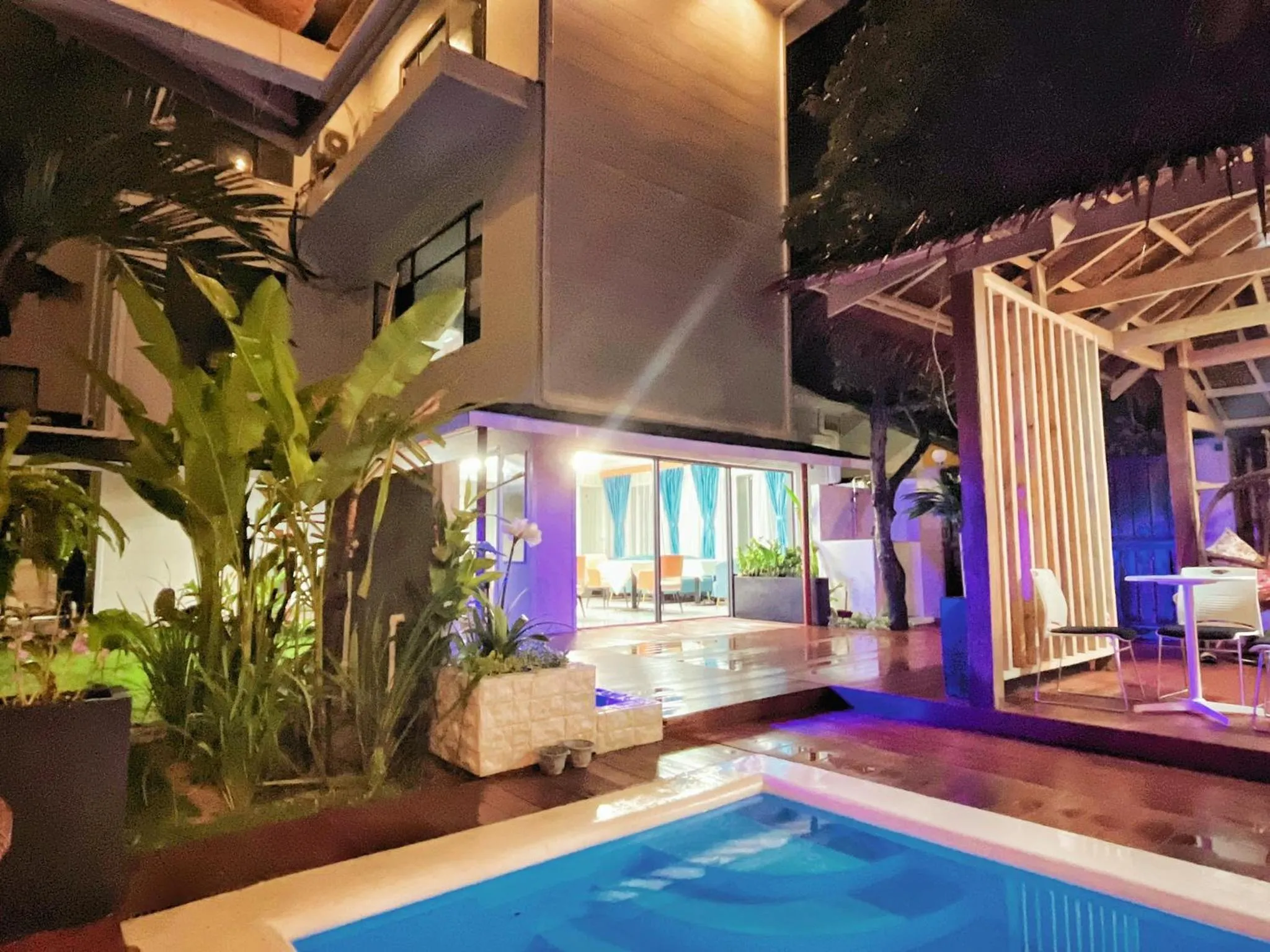 Siargao Seasky Resort