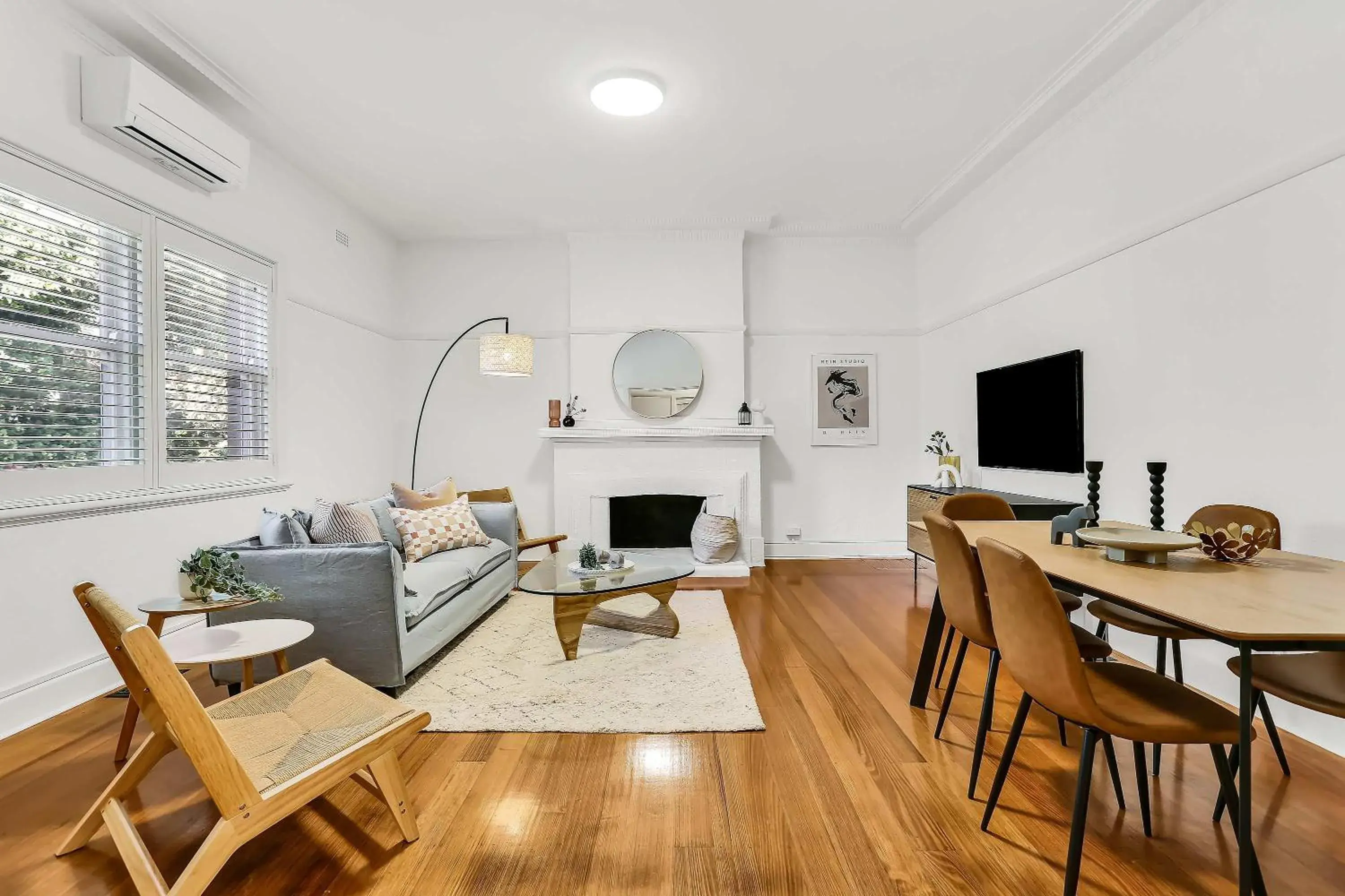 Large 3 Bed Art Deco Apartment in Camberwell Large 3 Bed Art Deco Apartment in Camberwell