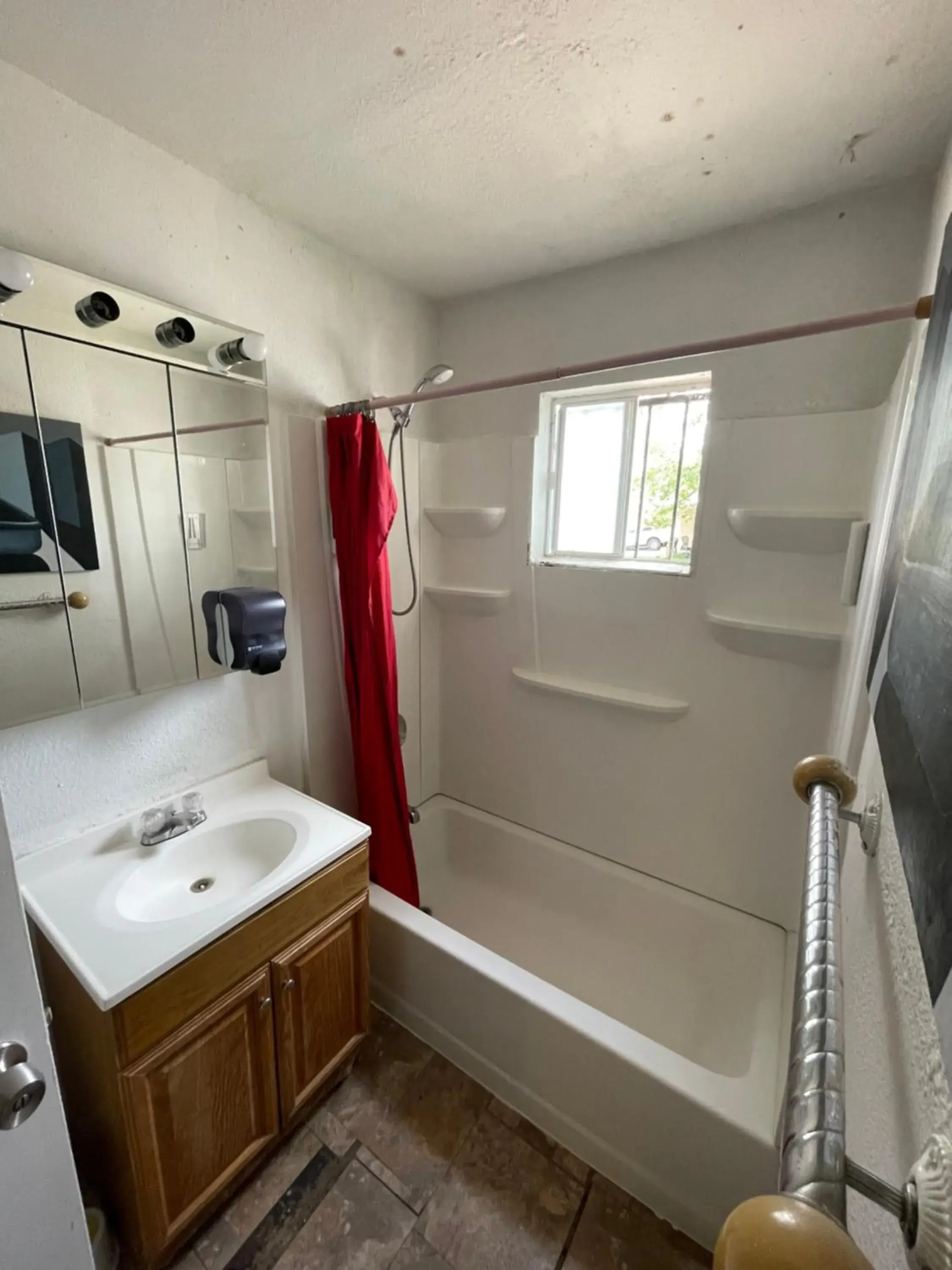 Economy Single Room in The Yellow Penthouse LLC Economy Single Room in The Yellow Penthouse LLC