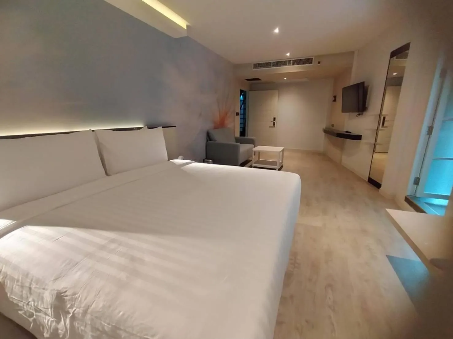 Bed in Karnyapha Hotspring hotel