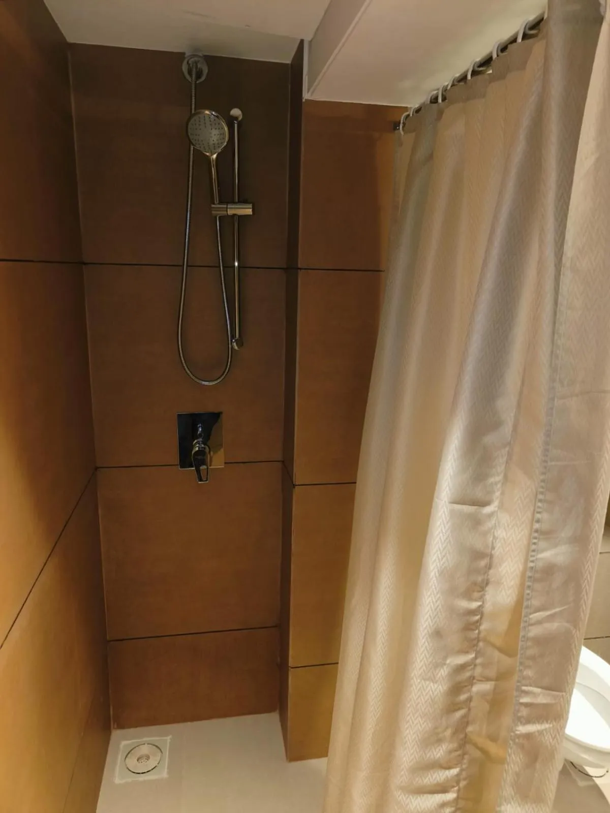 Shower in Ramee International Surat