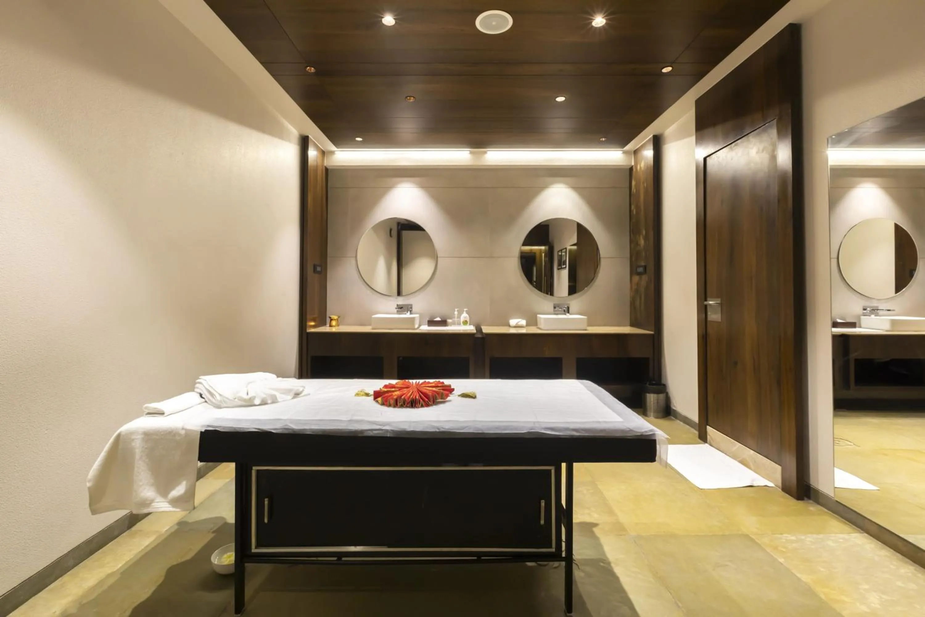 Massage in Ramee International Surat