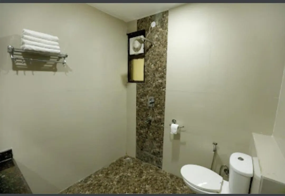 Shower in Hotel Areeba by The Golden Taj Group & Hotels