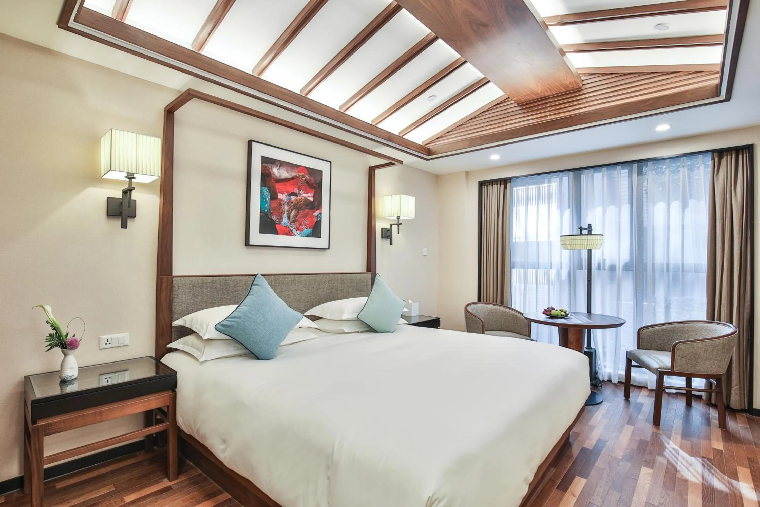 Photo of the whole room, Bed in SSAW Boutique Hotel Hangzhou Qianjiang New City