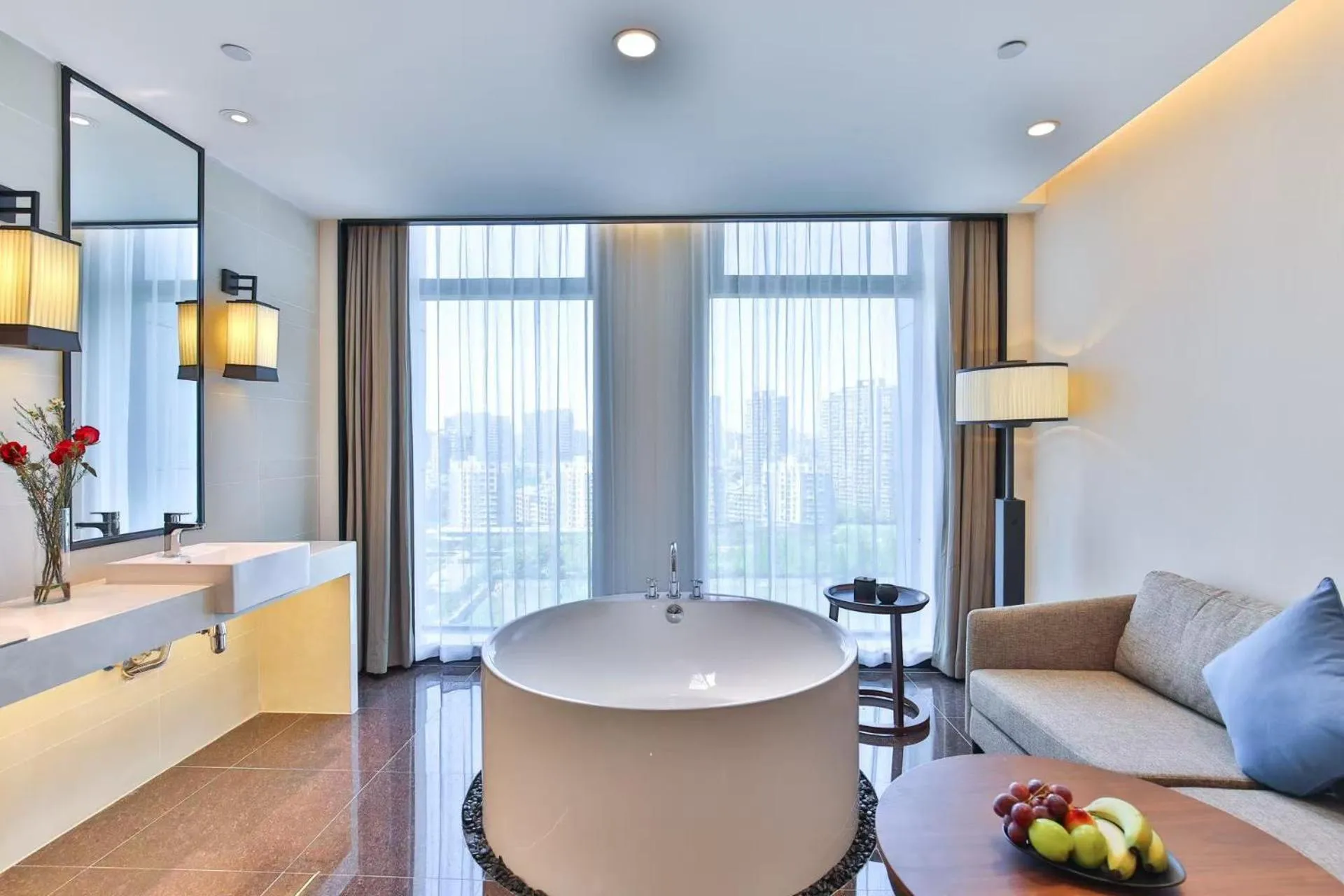 Photo of the whole room, Bed in SSAW Boutique Hotel Hangzhou Qianjiang New City