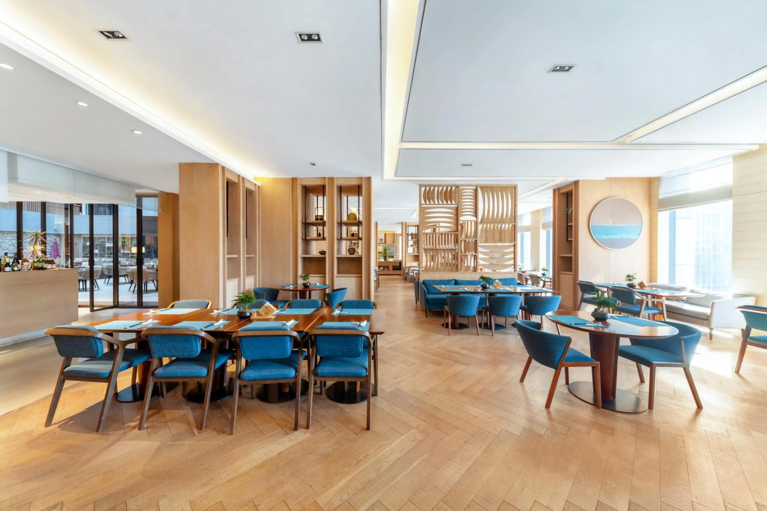 Restaurant/places to eat in SSAW Boutique Hotel Hangzhou Qianjiang New City