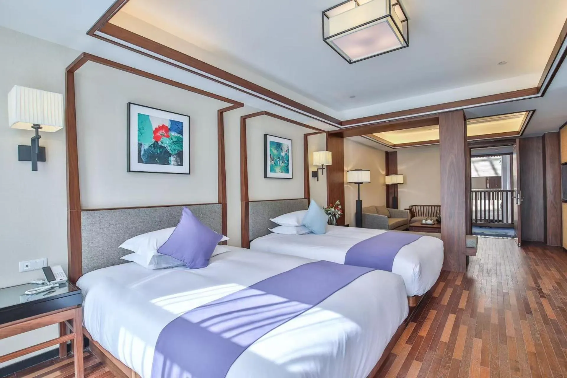 Photo of the whole room, Bed in SSAW Boutique Hotel Hangzhou Qianjiang New City