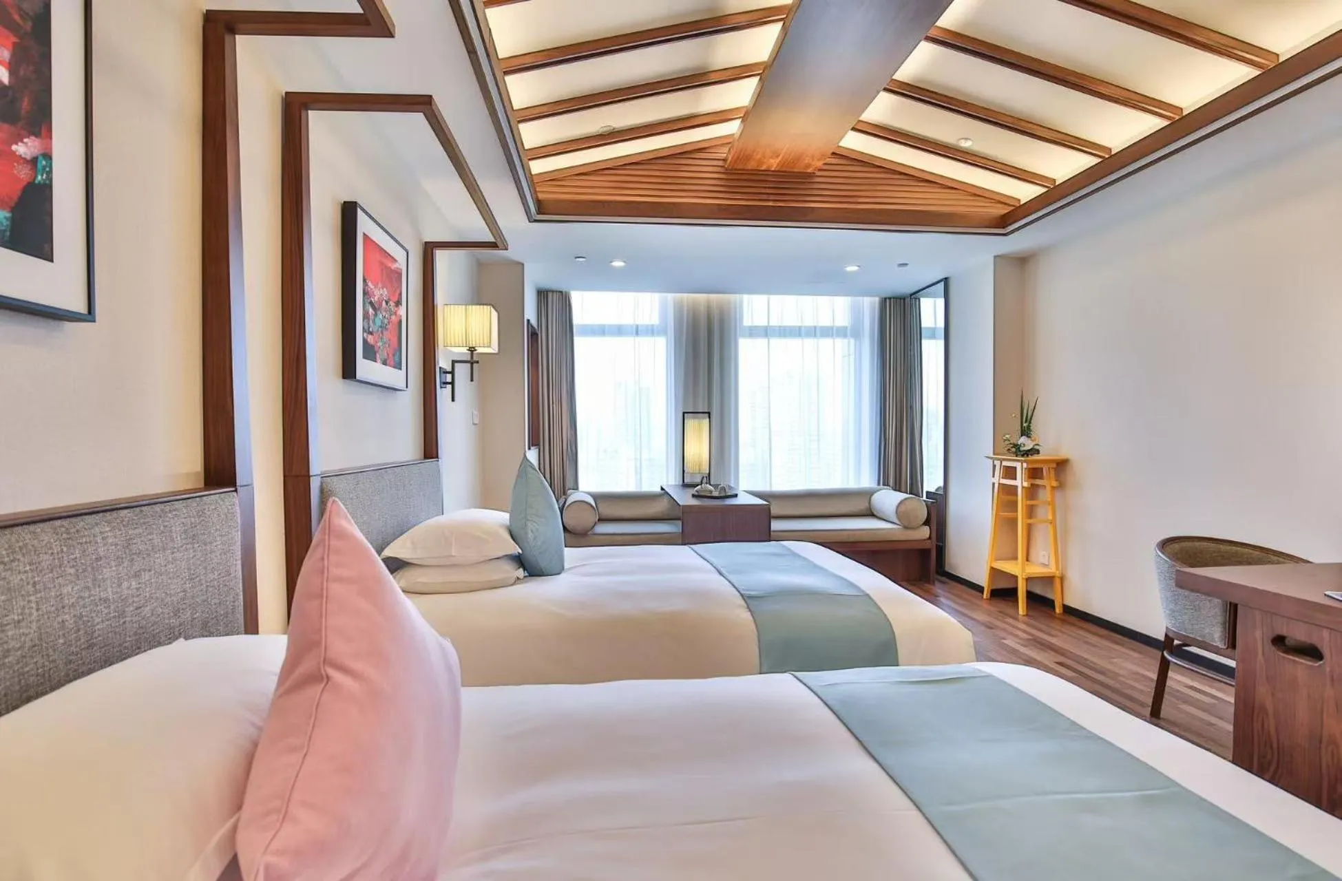 Photo of the whole room, Bed in SSAW Boutique Hotel Hangzhou Qianjiang New City