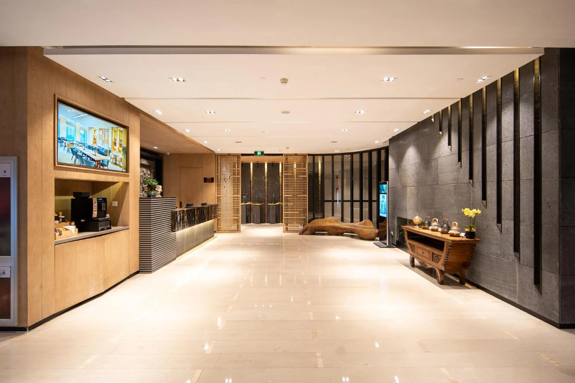 Lobby or reception in SSAW Boutique Hotel Hangzhou Qianjiang New City