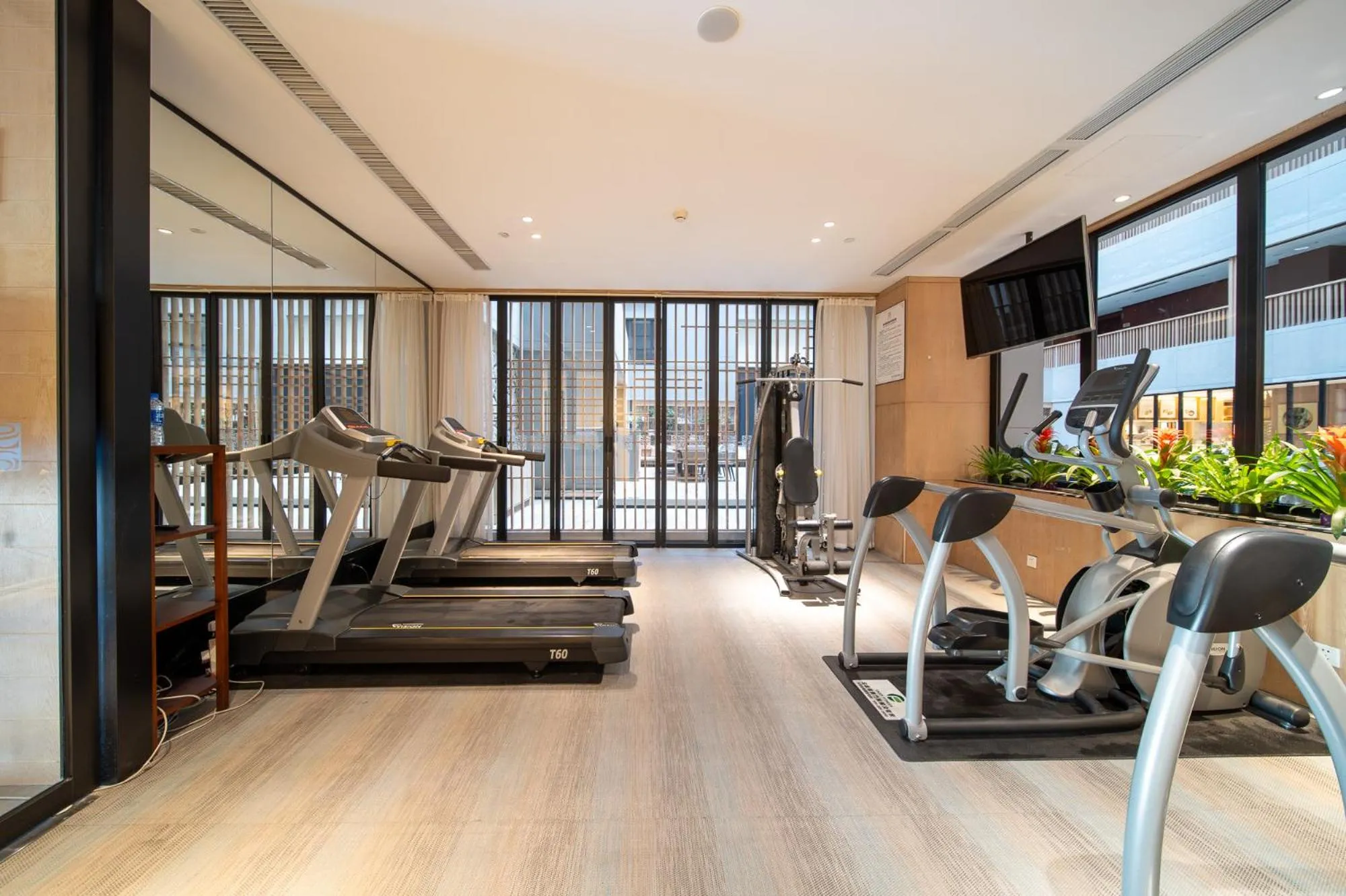 Fitness centre/facilities in SSAW Boutique Hotel Hangzhou Qianjiang New City
