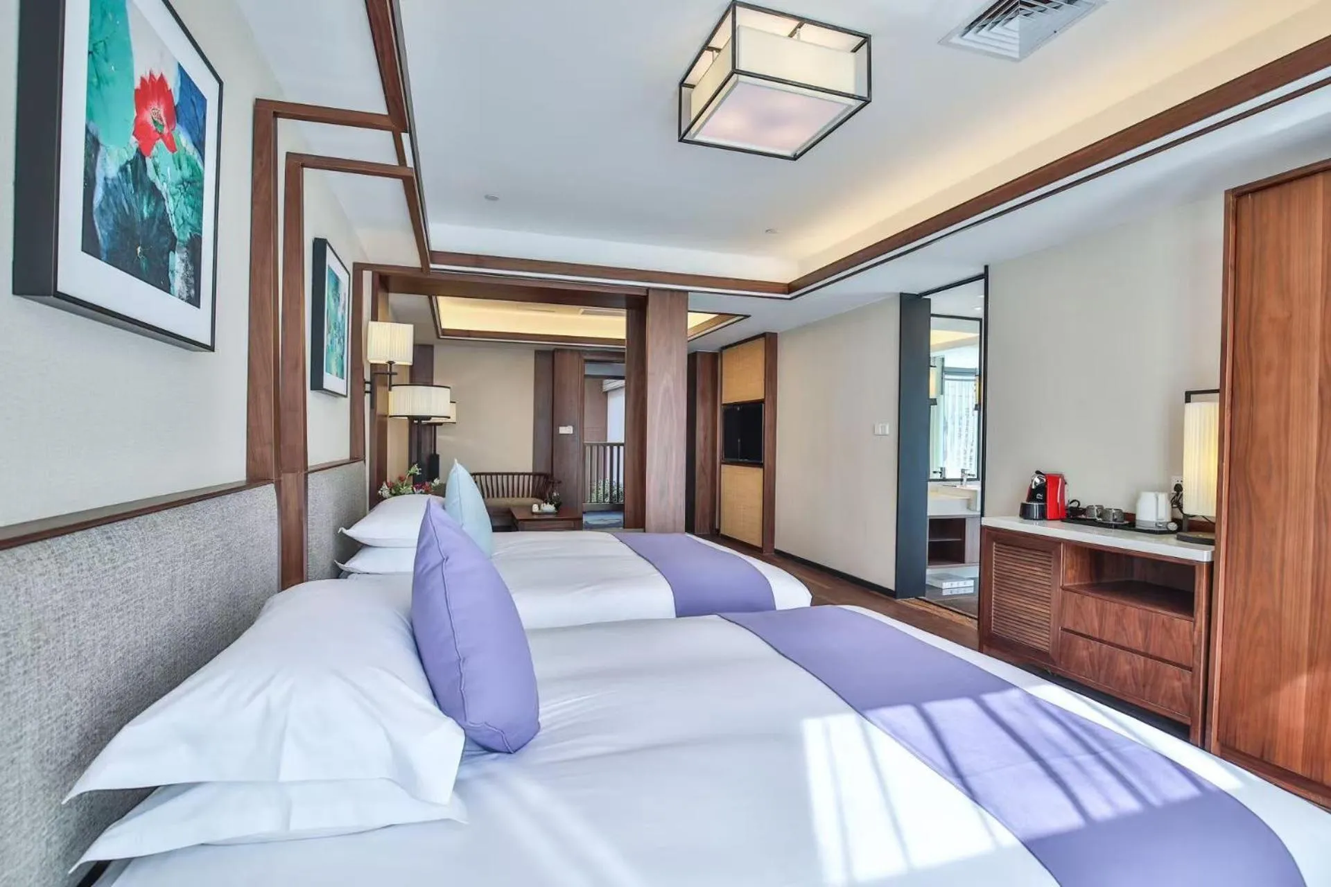 Photo of the whole room, Bed in SSAW Boutique Hotel Hangzhou Qianjiang New City