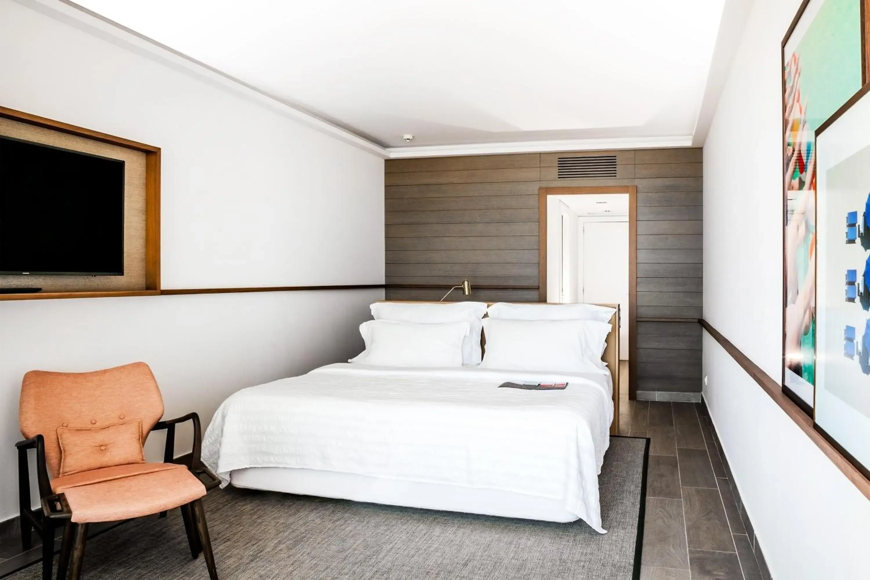 Premium King Room with Balcony and Sea View in Le Meridien Ra Beach Hotel and Spa Premium King Room with Balcony and Sea View in Le Meridien Ra Beach Hotel and Spa