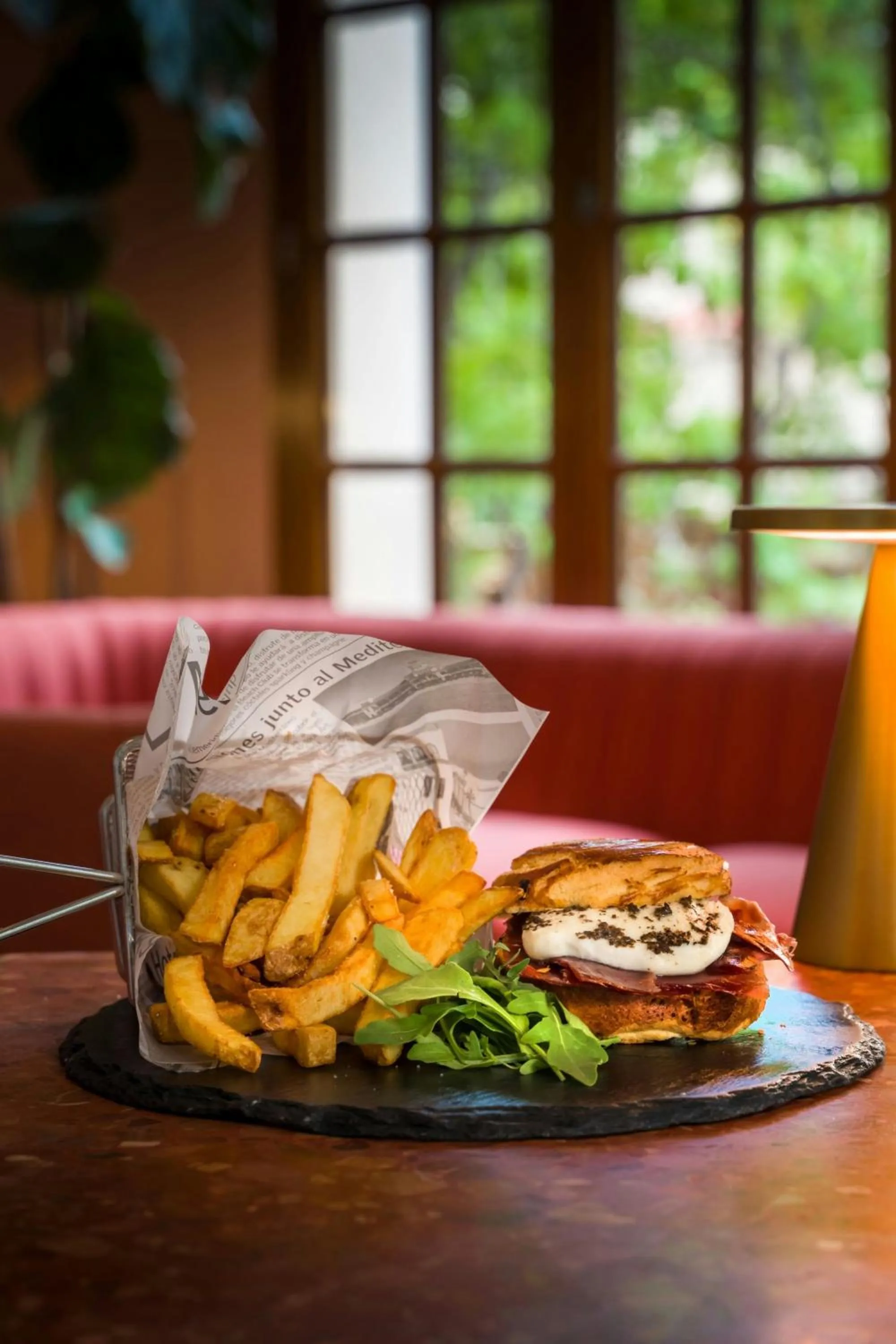 Lounge or bar in Le Meridien Ra Beach Hotel and Spa