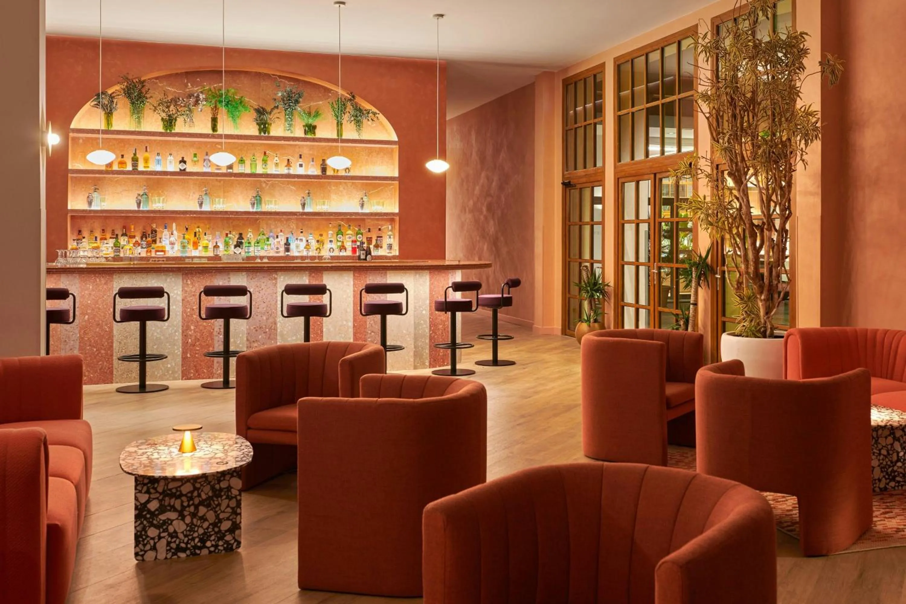 Lounge or bar in Le Meridien Ra Beach Hotel and Spa