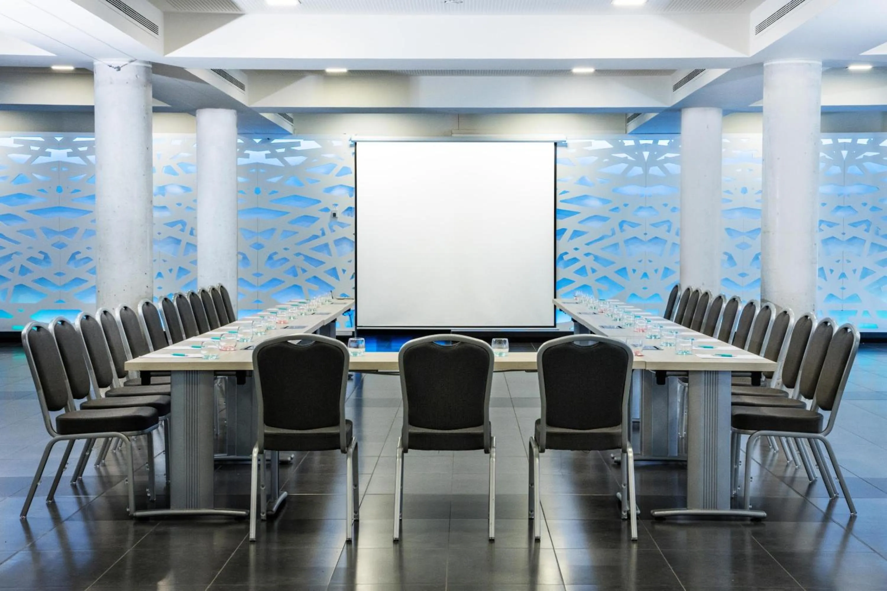 Meeting/conference room in Le Meridien Ra Beach Hotel and Spa