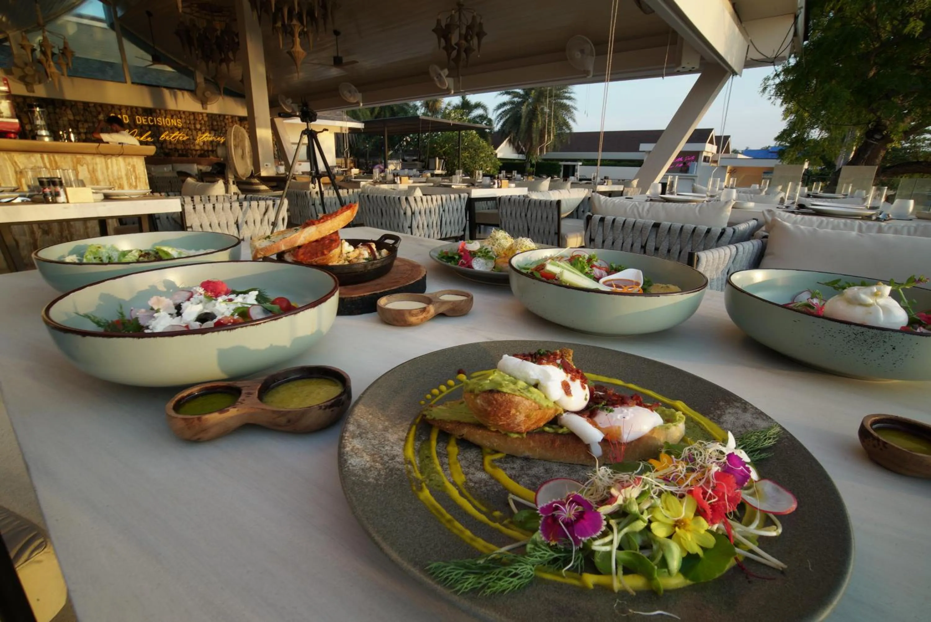 Restaurant/places to eat in Allure Resort