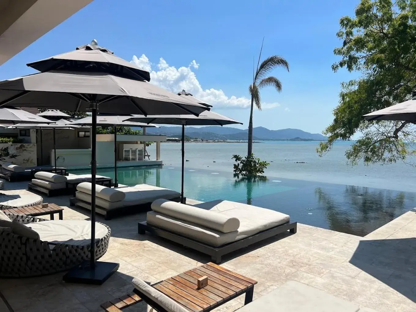 Restaurant/places to eat in Allure Resort Restaurant/places to eat in Allure Resort