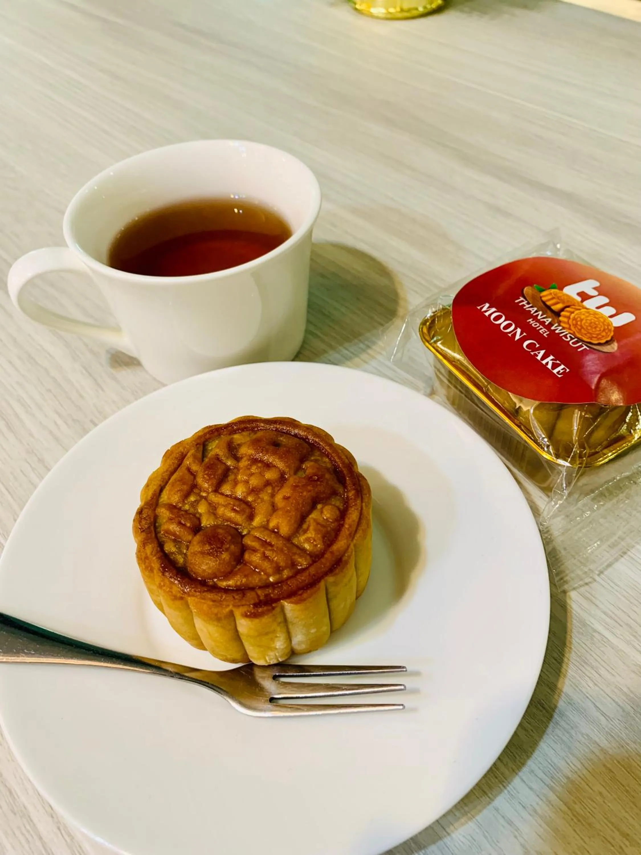 Restaurant/places to eat in Thana Wisut Hotel