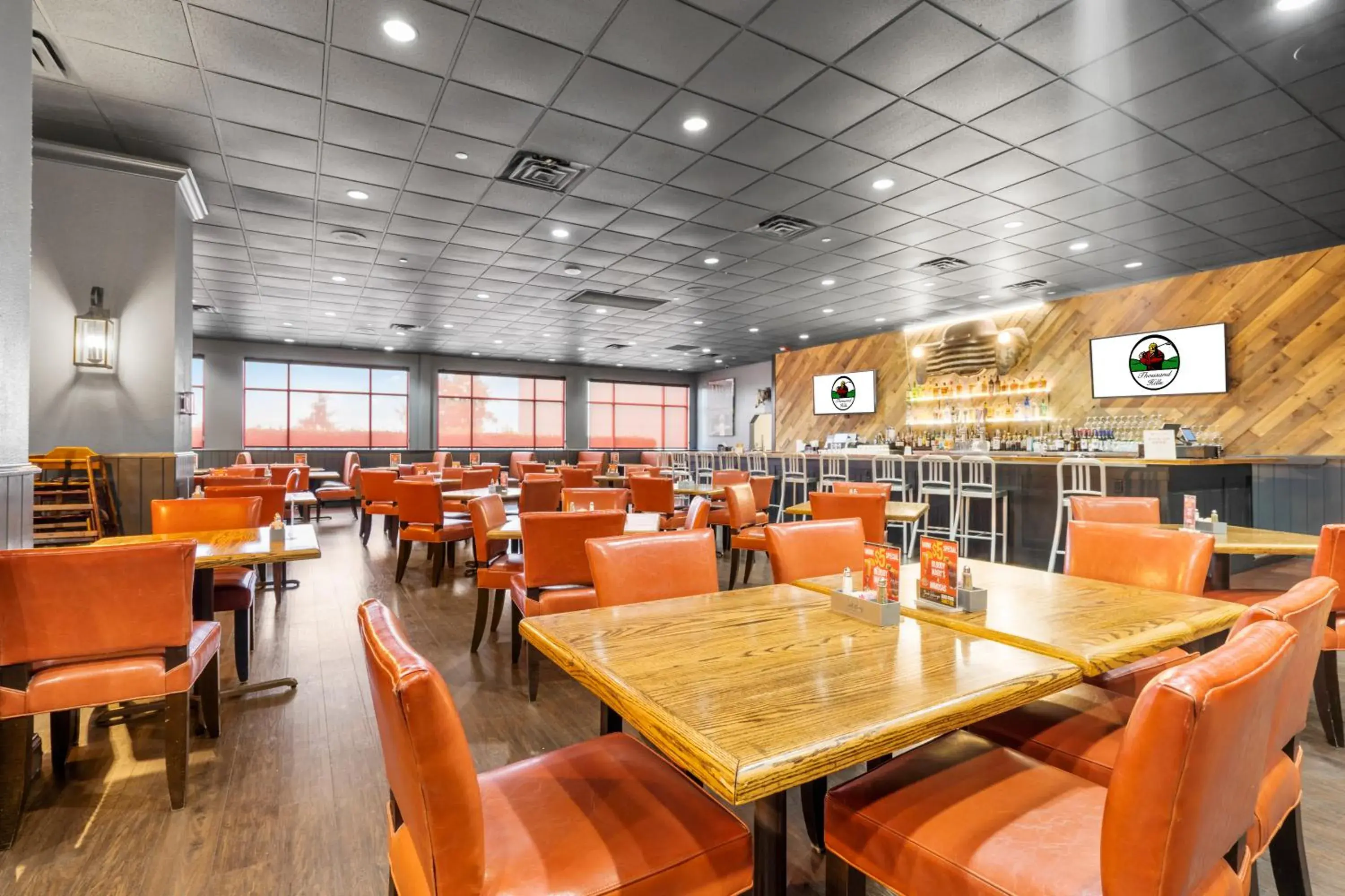 Restaurant/places to eat in Thousand Hills Resort Hotel Restaurant/places to eat in Thousand Hills Resort Hotel