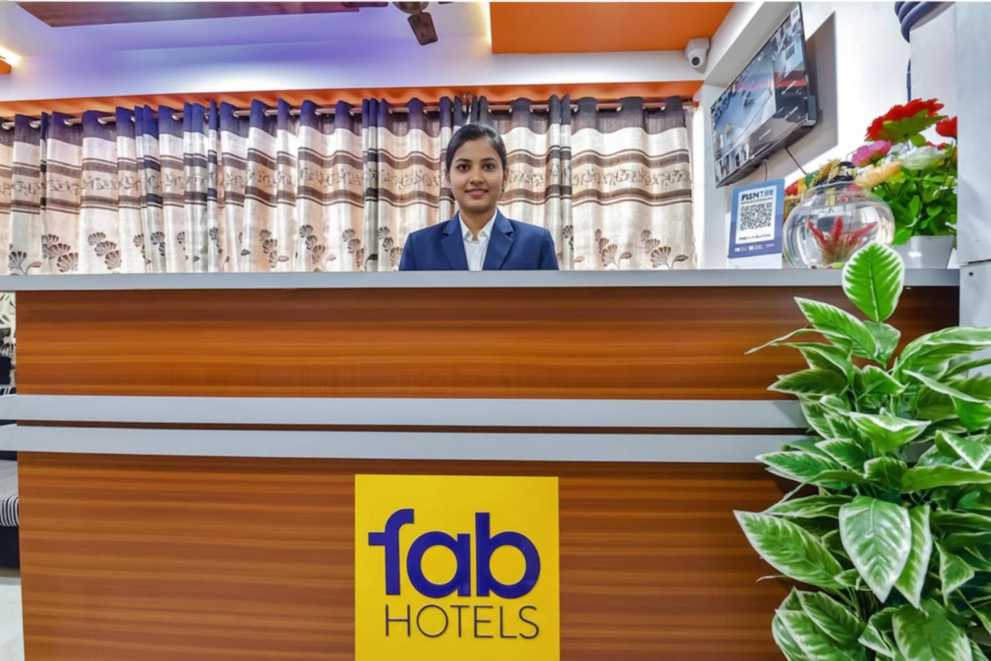 Lobby or reception in FabHotel Green Park - Nr Geeta Mandir