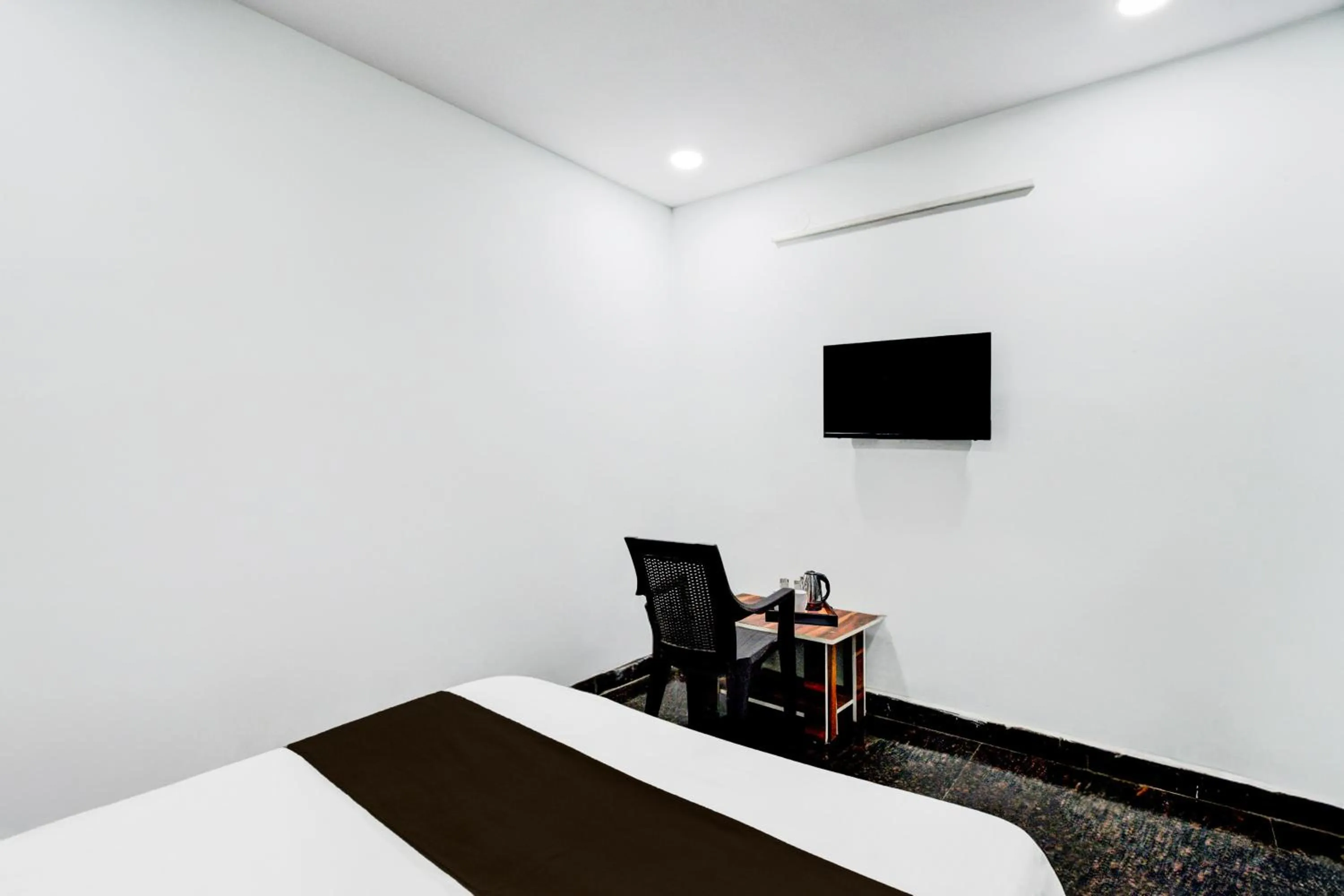 Bedroom, Bed in Super Hotel O Malkajgiri