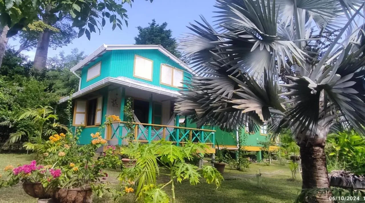 Vacation Home - single occupancy in Hotel YELLOW HOME Providencia Isla