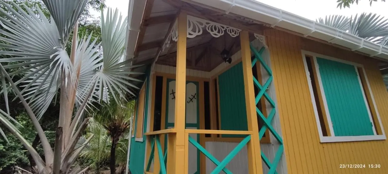 Deluxe King Room - single occupancy in Hotel YELLOW HOME Providencia Isla