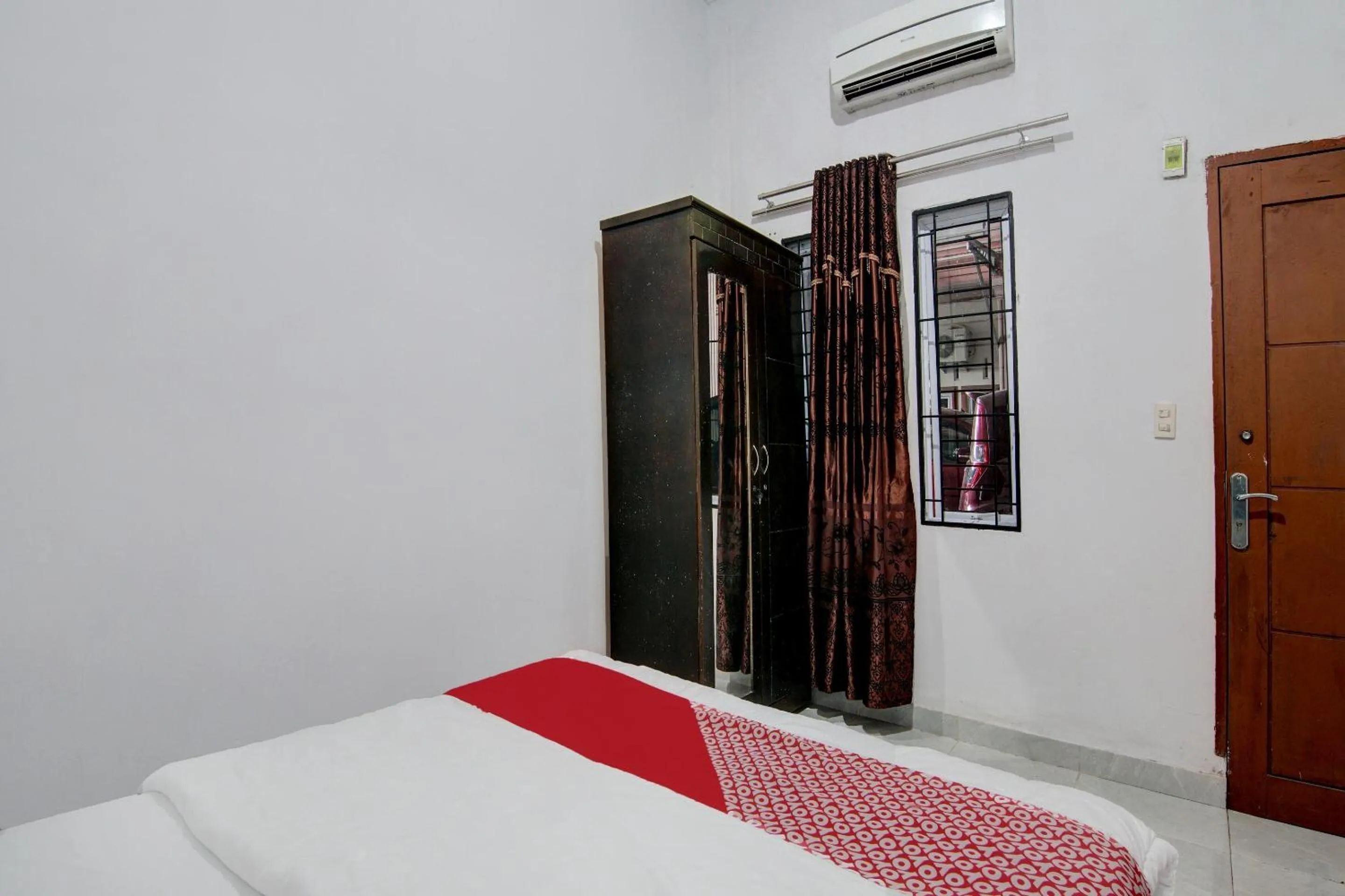Bedroom, Bed in Hotel O Dinda Homestay Syariah