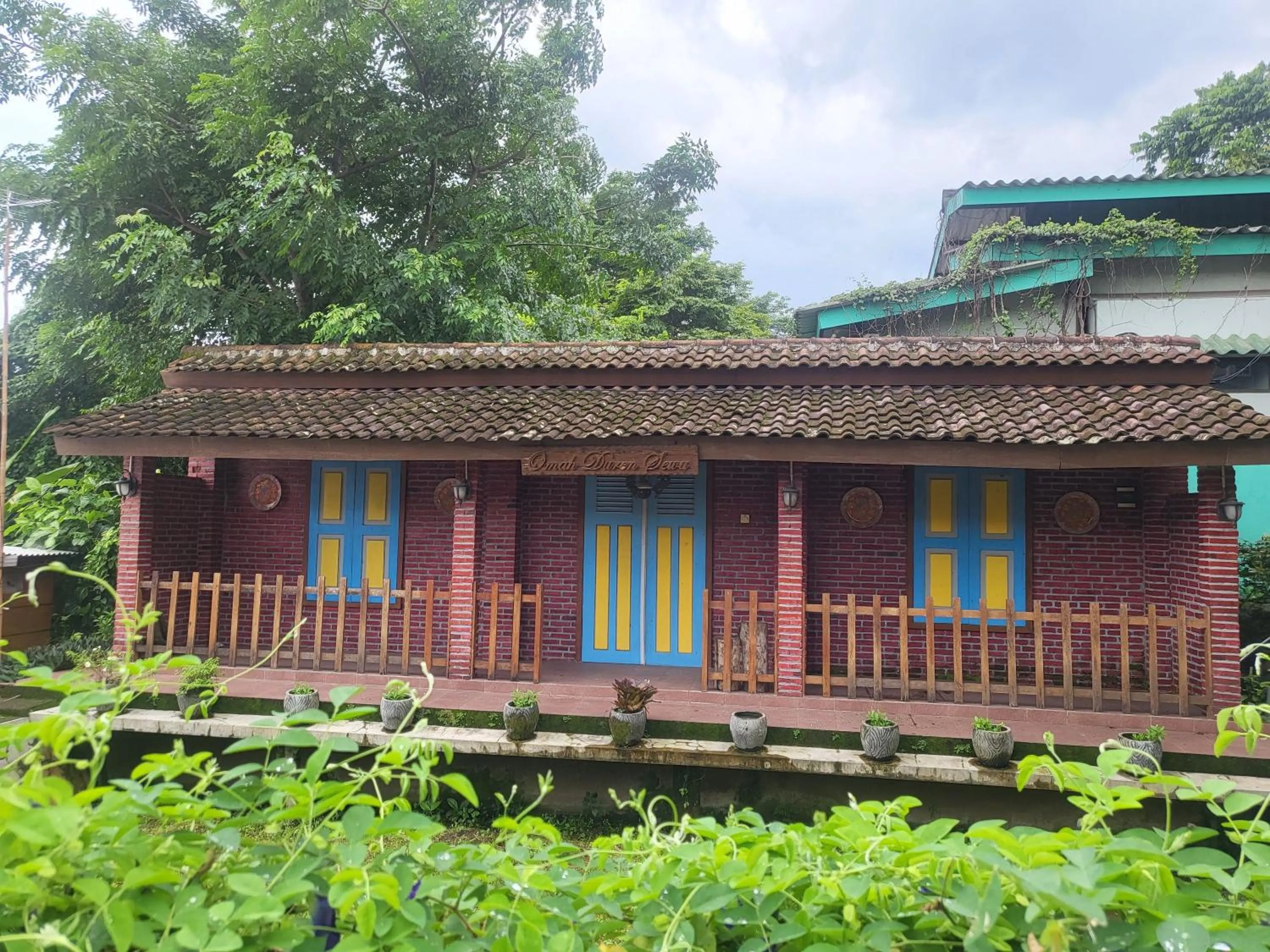 Property building in RedDoorz Syariah Near Wisata Durensewu Pandaan