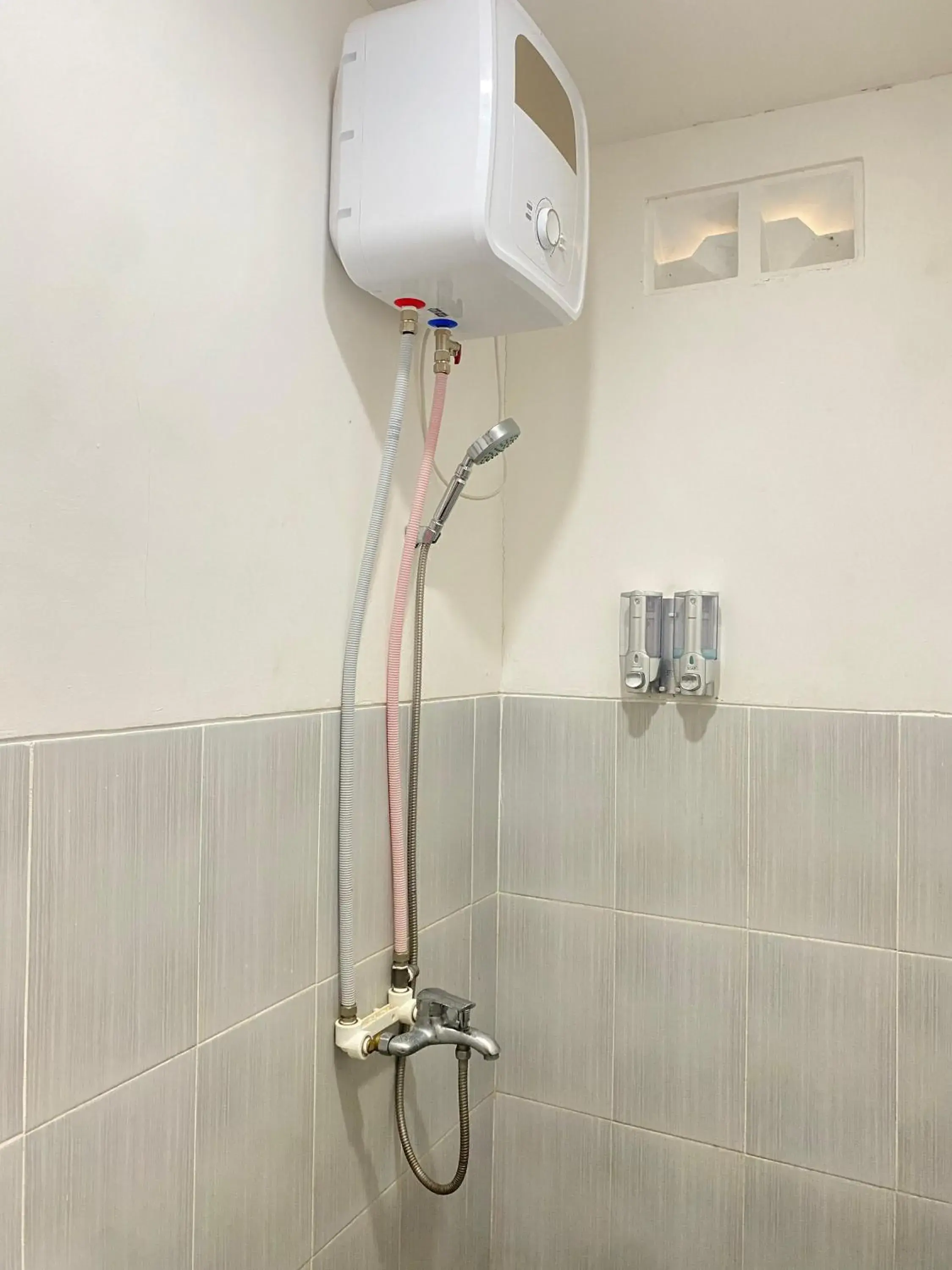 RedDoorz Syariah Near Wisata Durensewu Pandaan RedDoorz Syariah Near Wisata Durensewu Pandaan