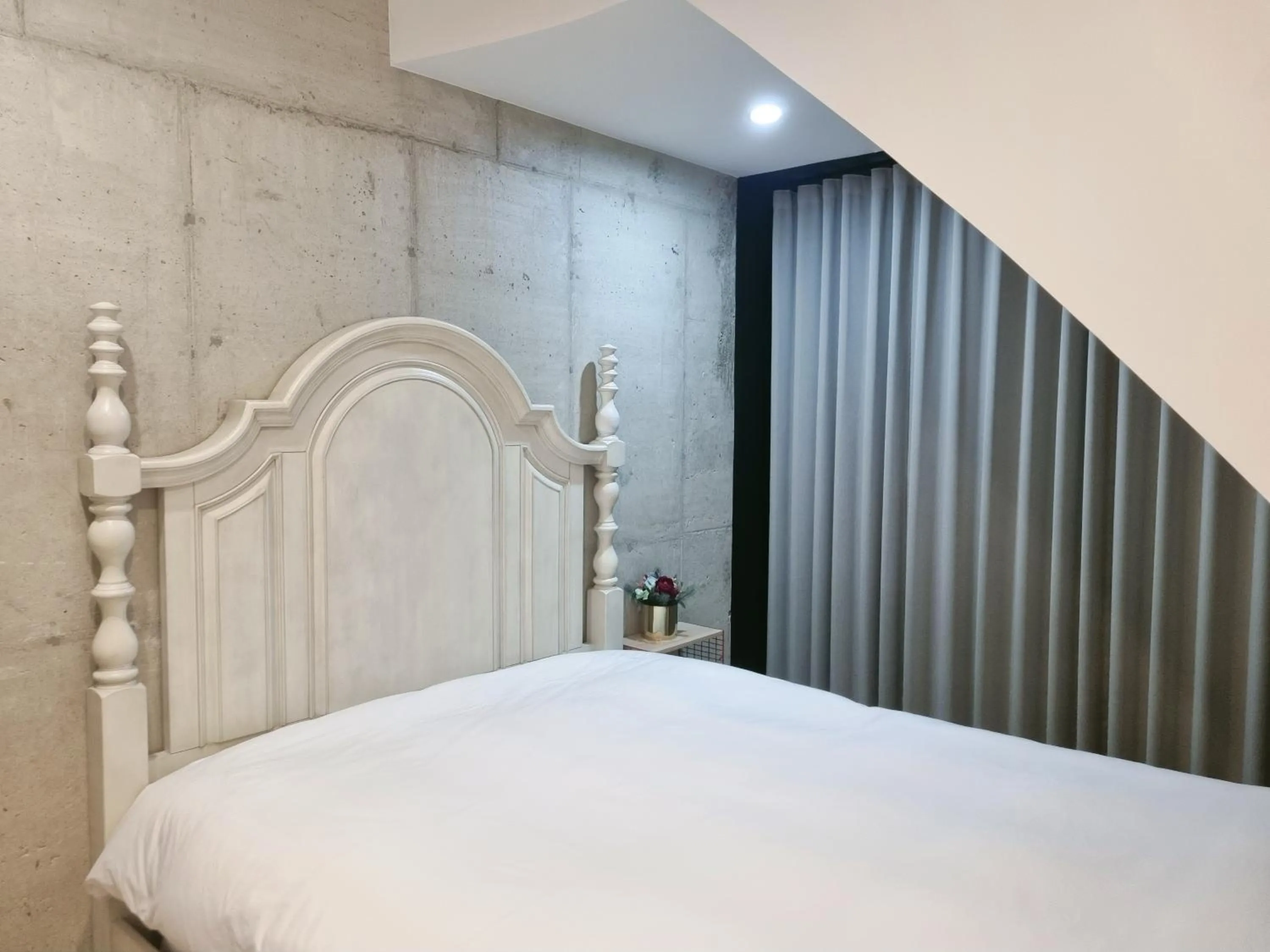 Bed in Luxury Pool Villa, Villecot