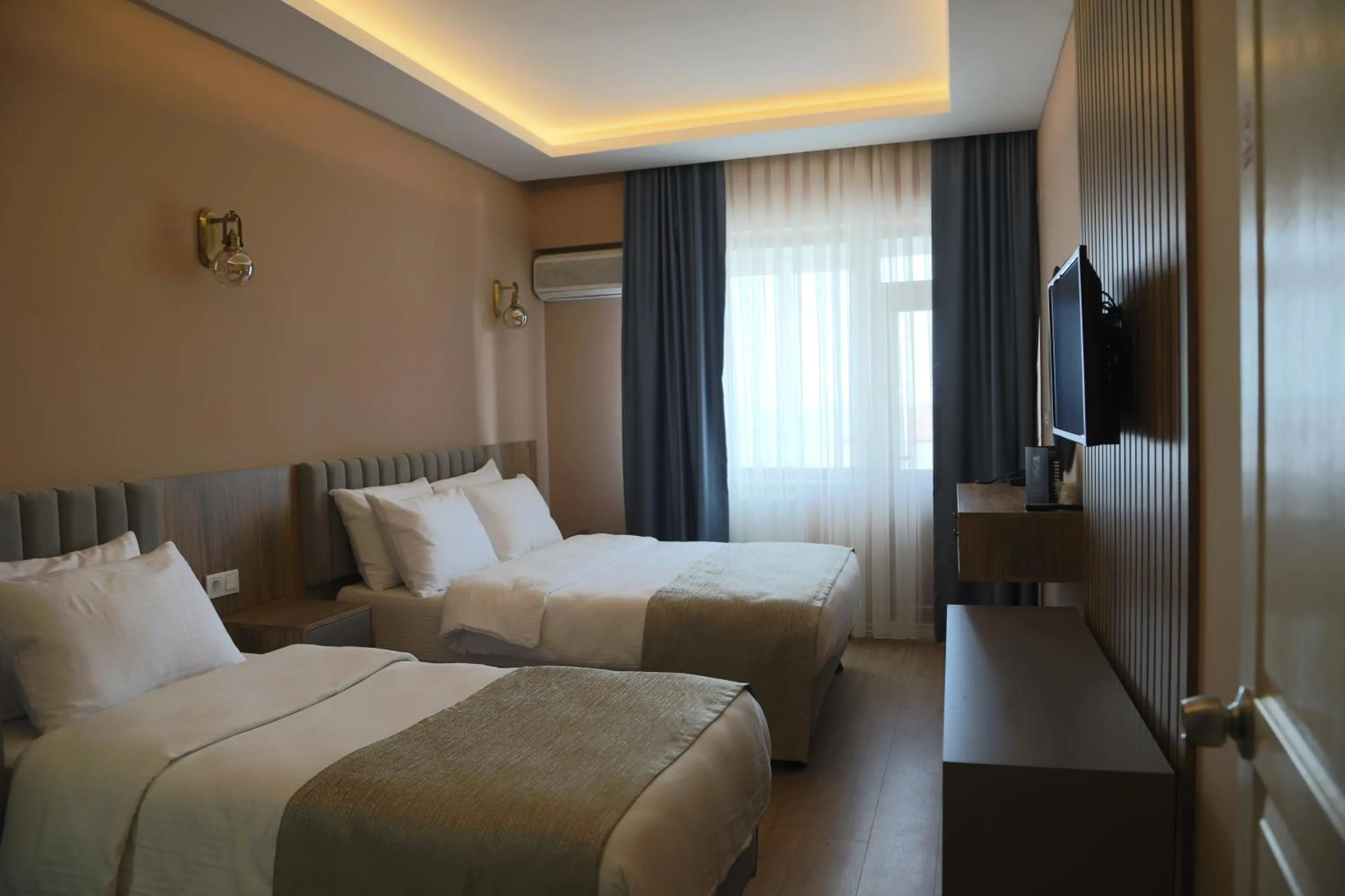 Photo of the whole room, Bed in Otel 57