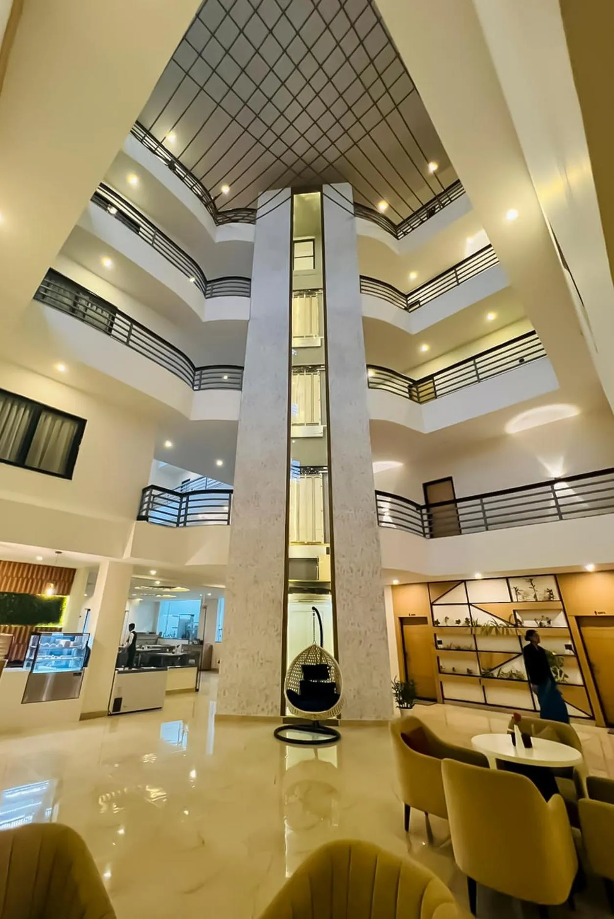 Communal lounge/ TV room in Hotel Aikawa