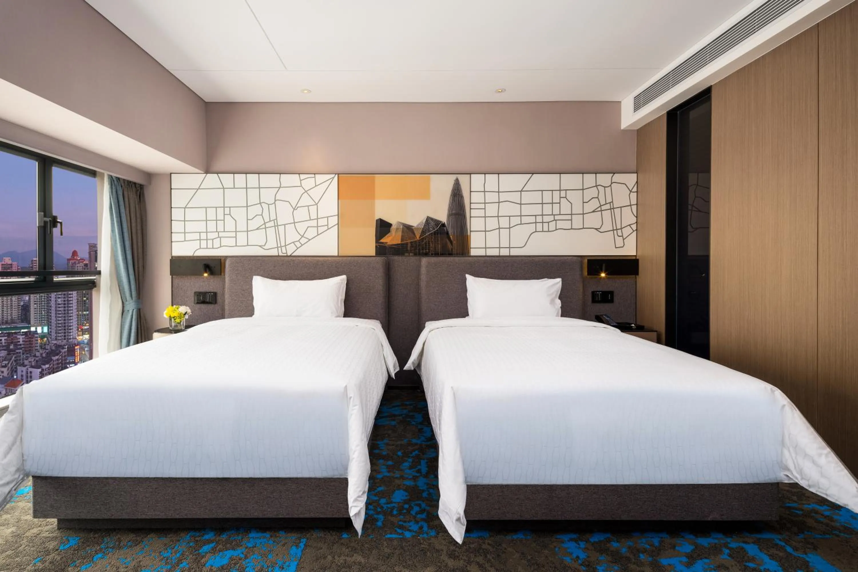 Bed in Hampton by Hilton Shenzhen Dongmen