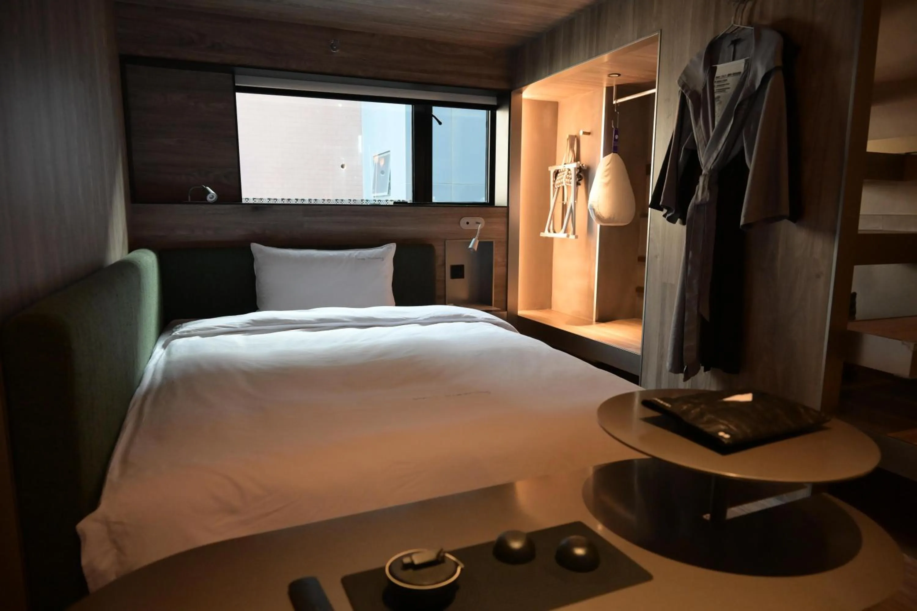 Bed in NOA Hotel SHENZHEN LUOHU