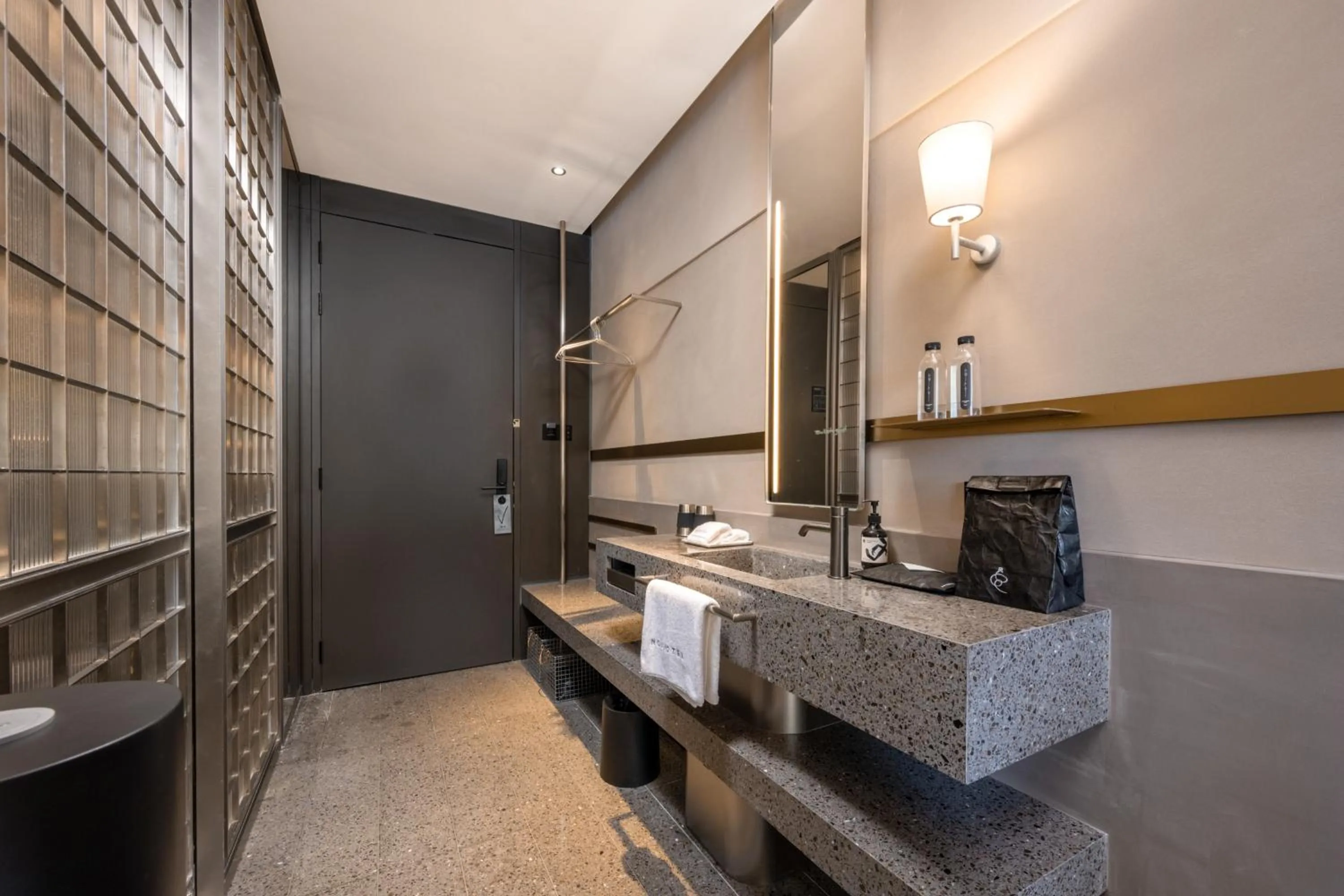 Bathroom in NOA Hotel SHENZHEN LUOHU