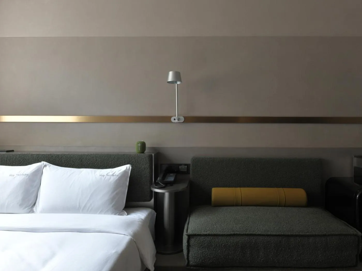 Photo of the whole room, Bed in NOA Hotel SHENZHEN LUOHU