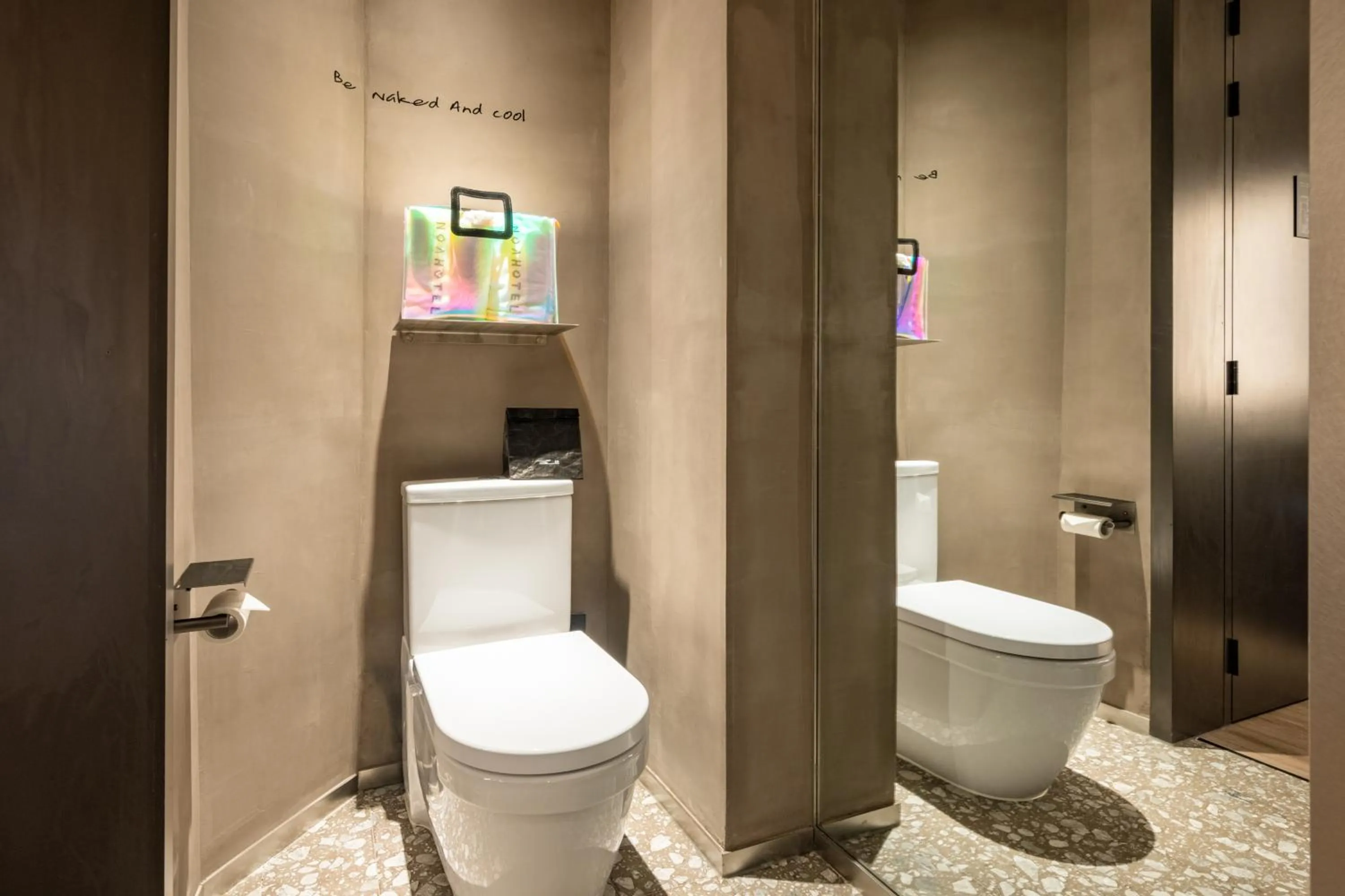 Toilet in NOA Hotel SHENZHEN LUOHU