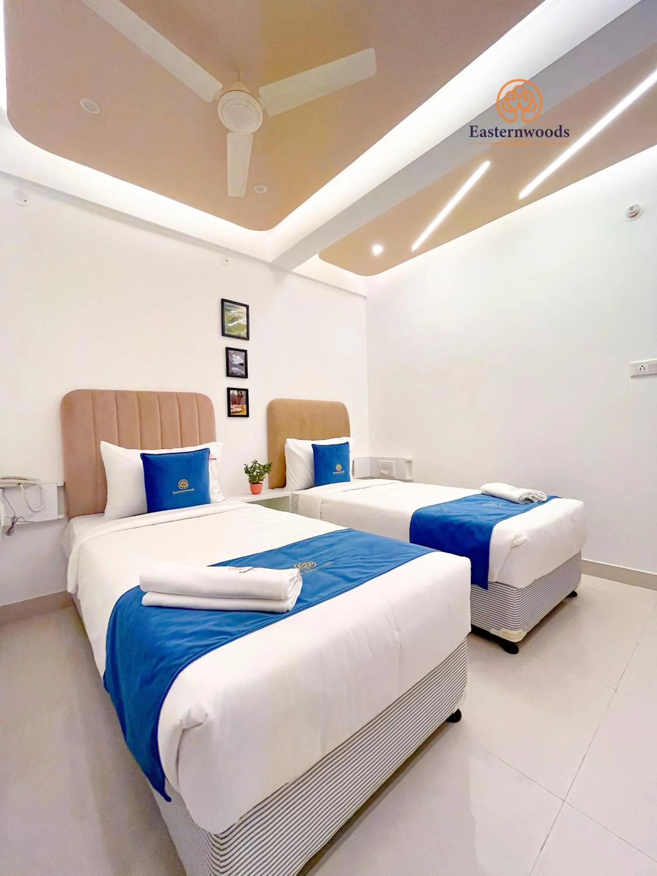 Bed in Easternwoods Hotels