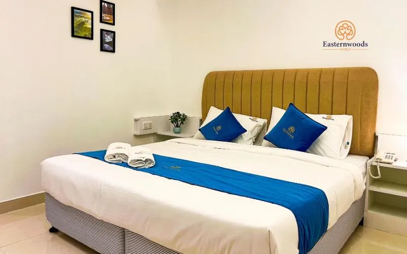 Bed in Easternwoods Hotels