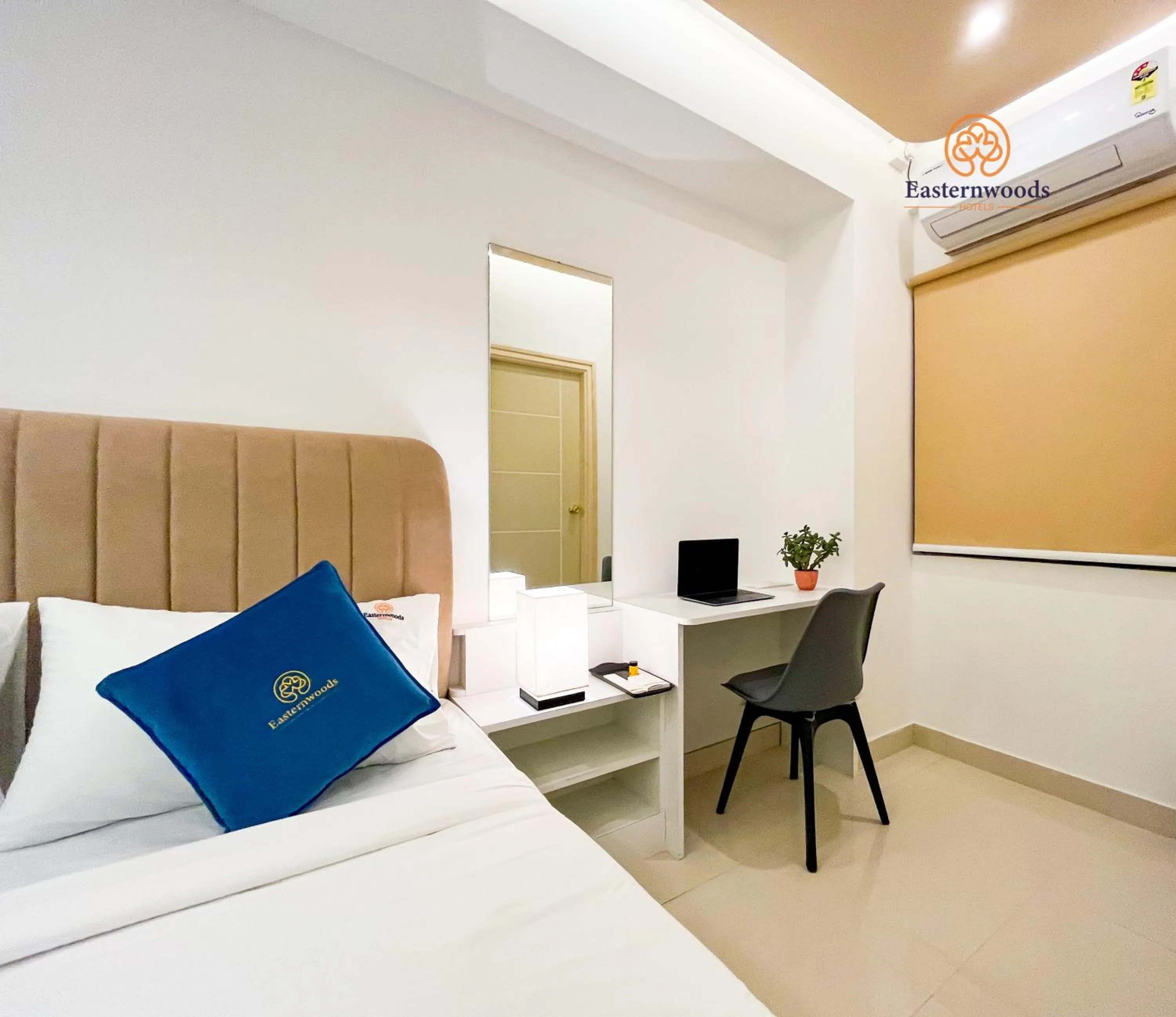 Bed in Easternwoods Hotels